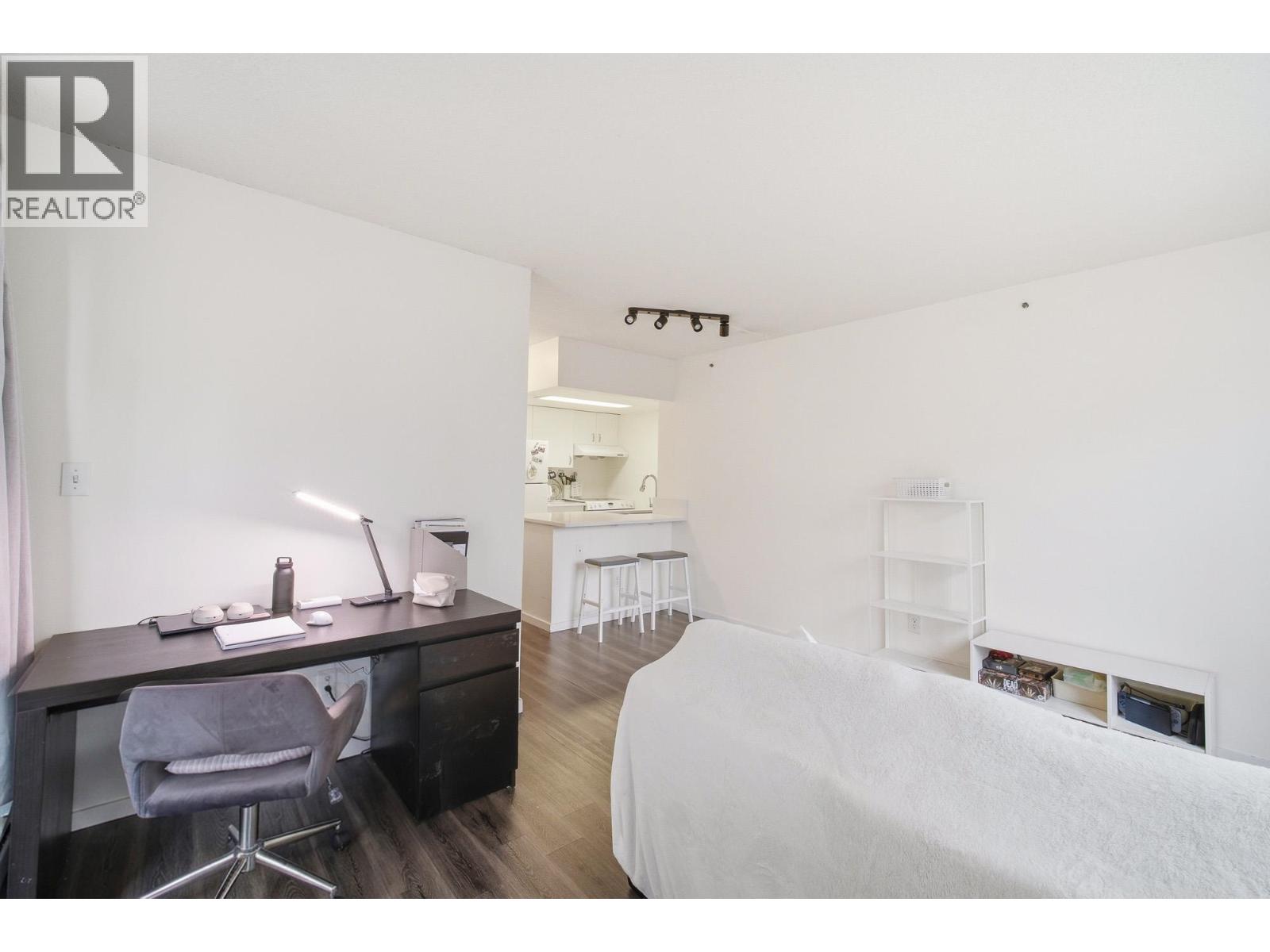 603 828 AGNES STREET, New Westminster