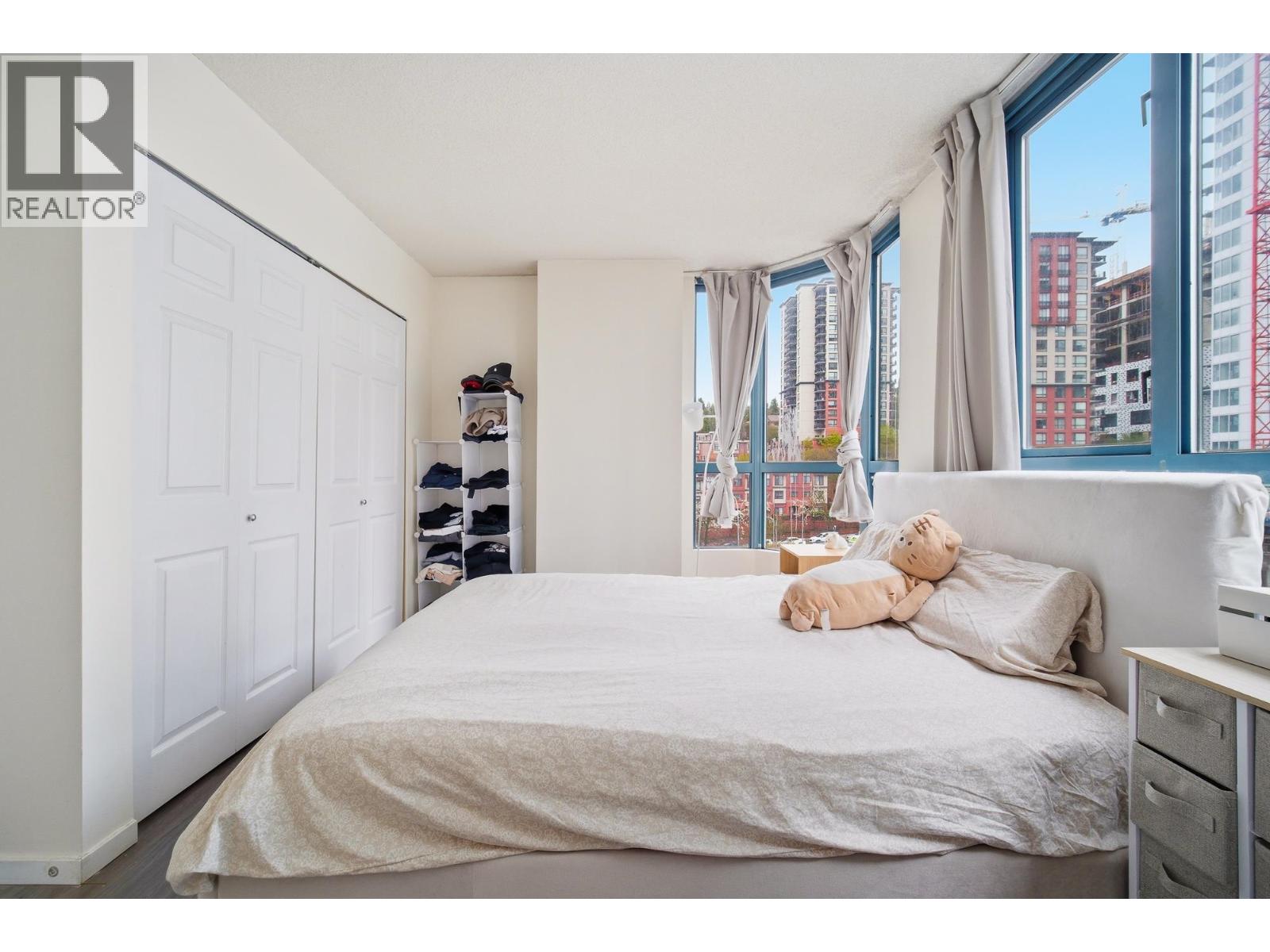 603 828 AGNES STREET, New Westminster