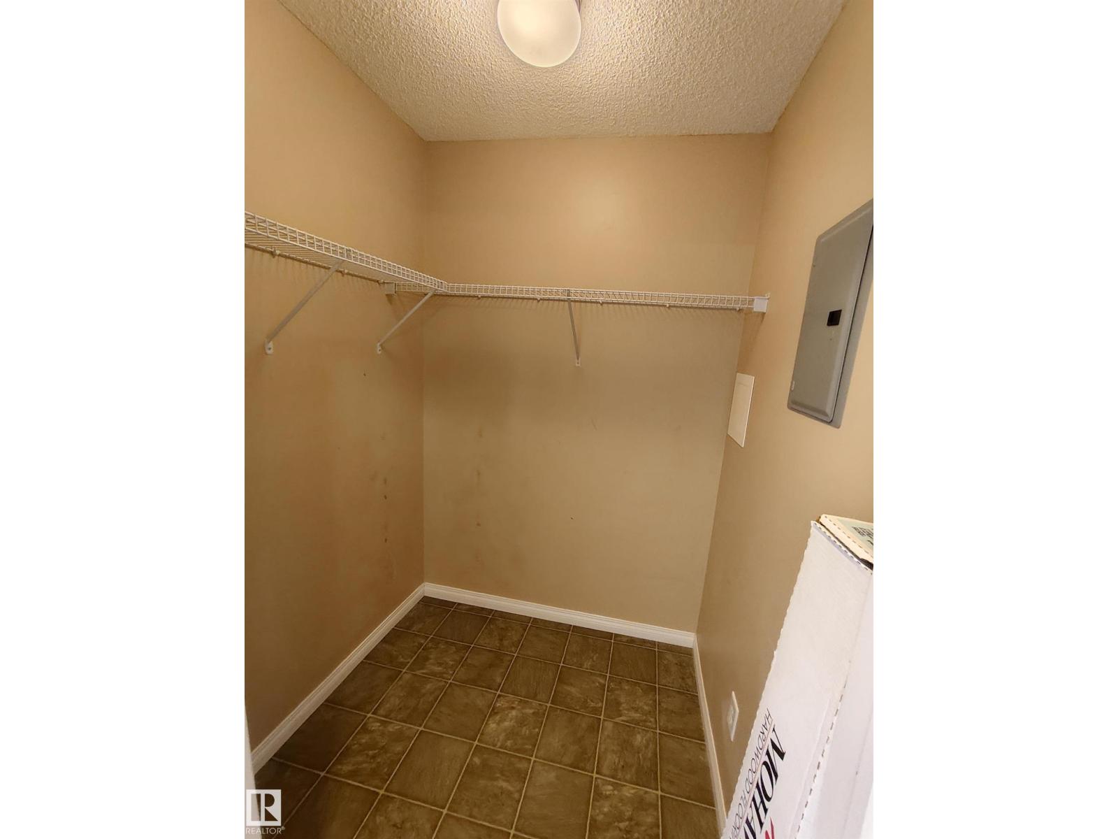 #209 7511 171 ST NW NW, Edmonton