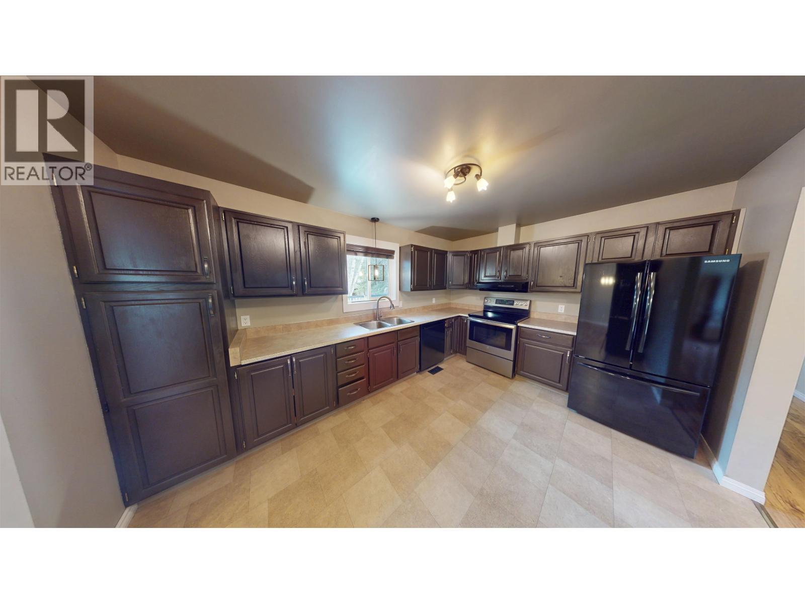 2951 BELCARRA ROAD - 8