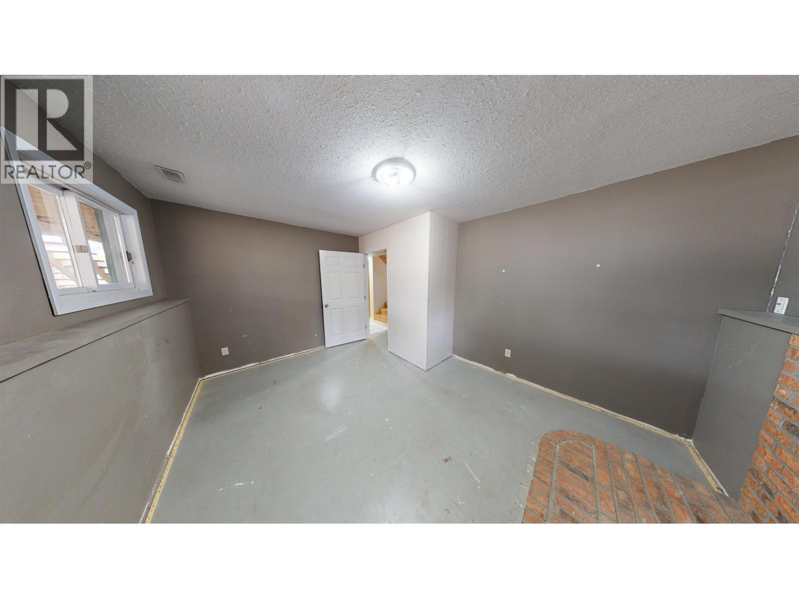 2951 BELCARRA ROAD - 16