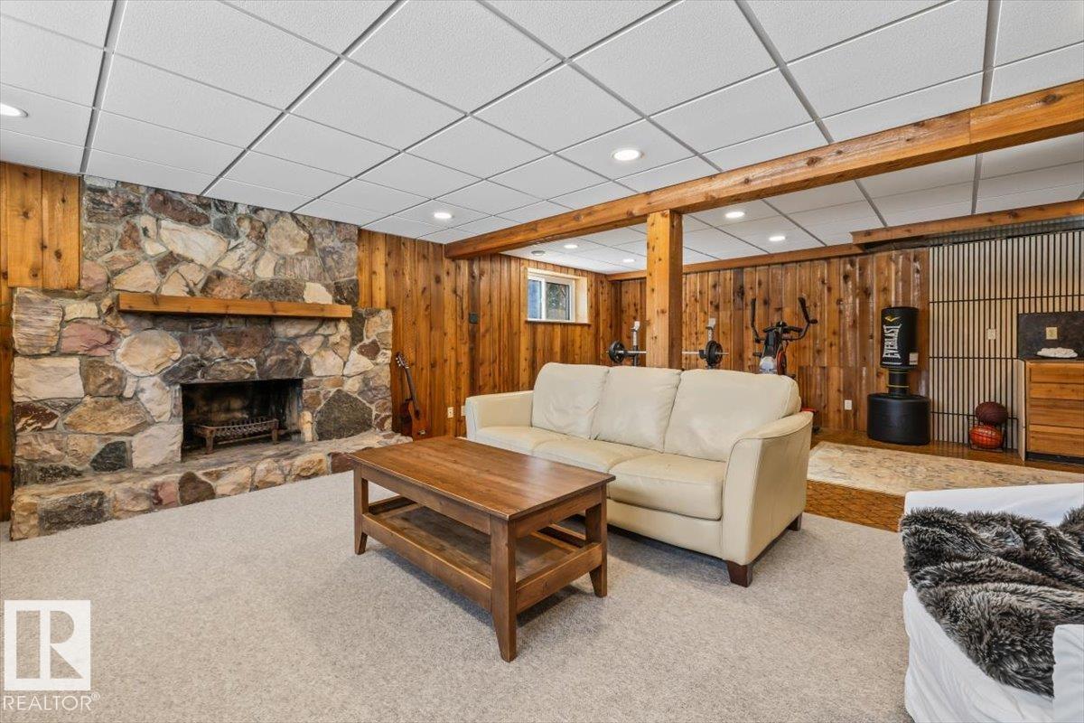 11427 35 AV NW, Edmonton