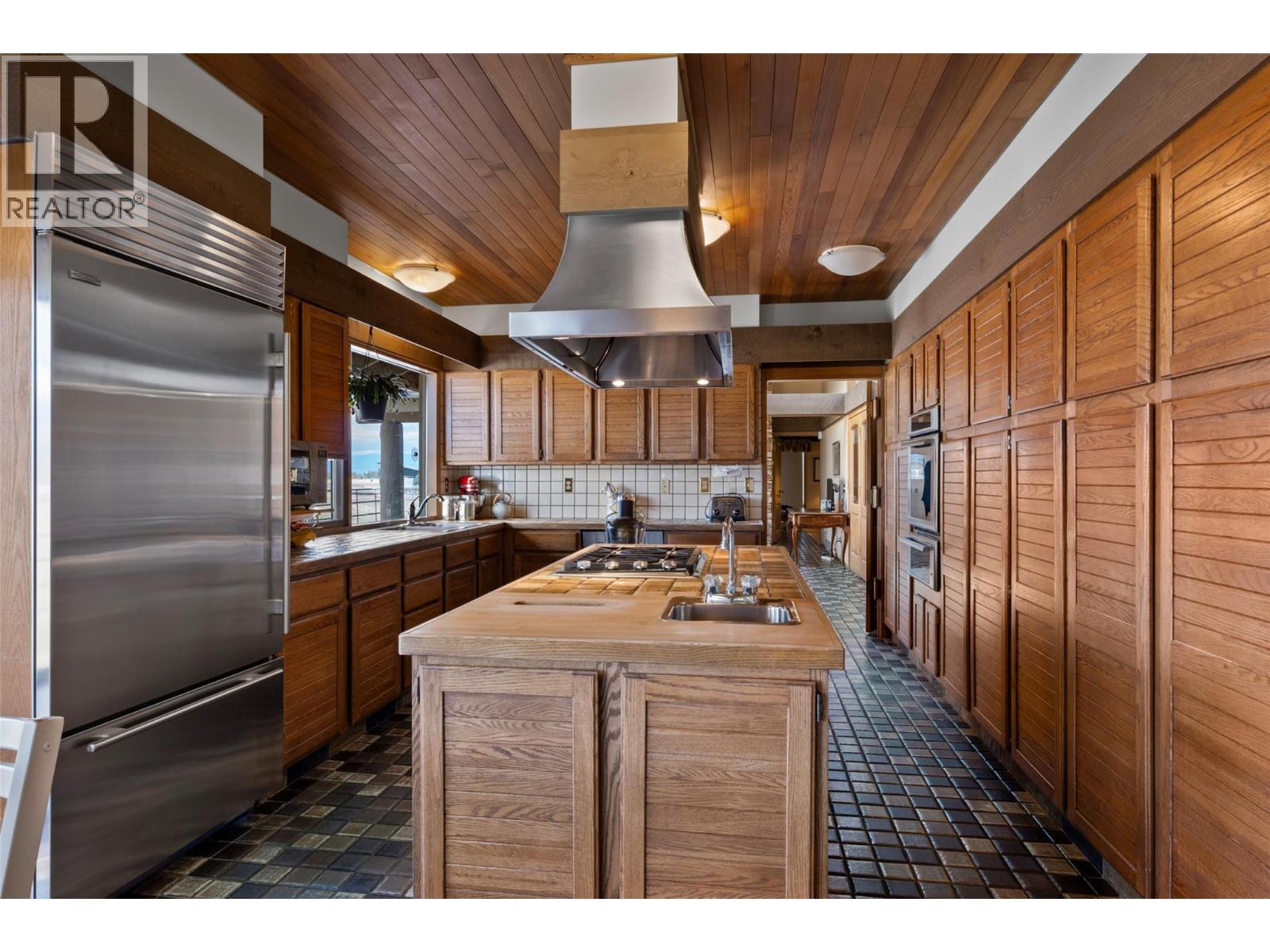 8140 Barnhartvale Road, Kamloops