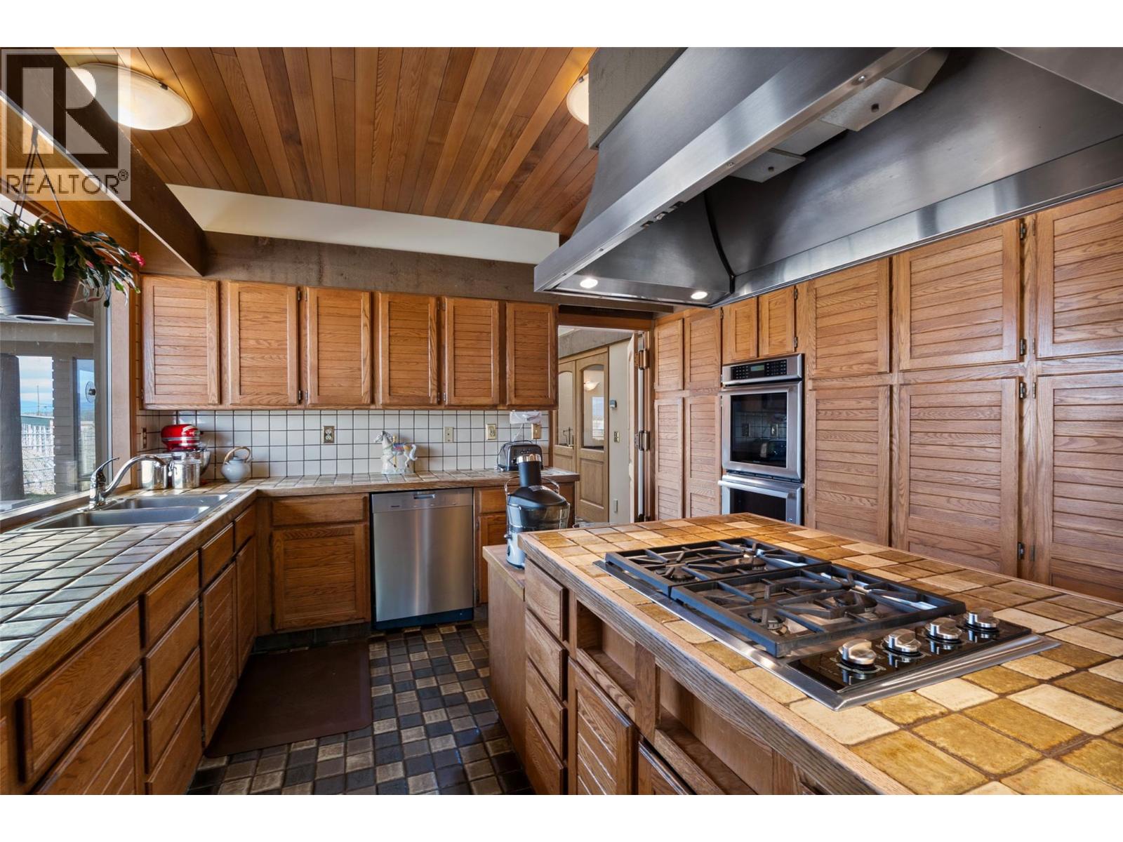 8140 Barnhartvale Road, Kamloops