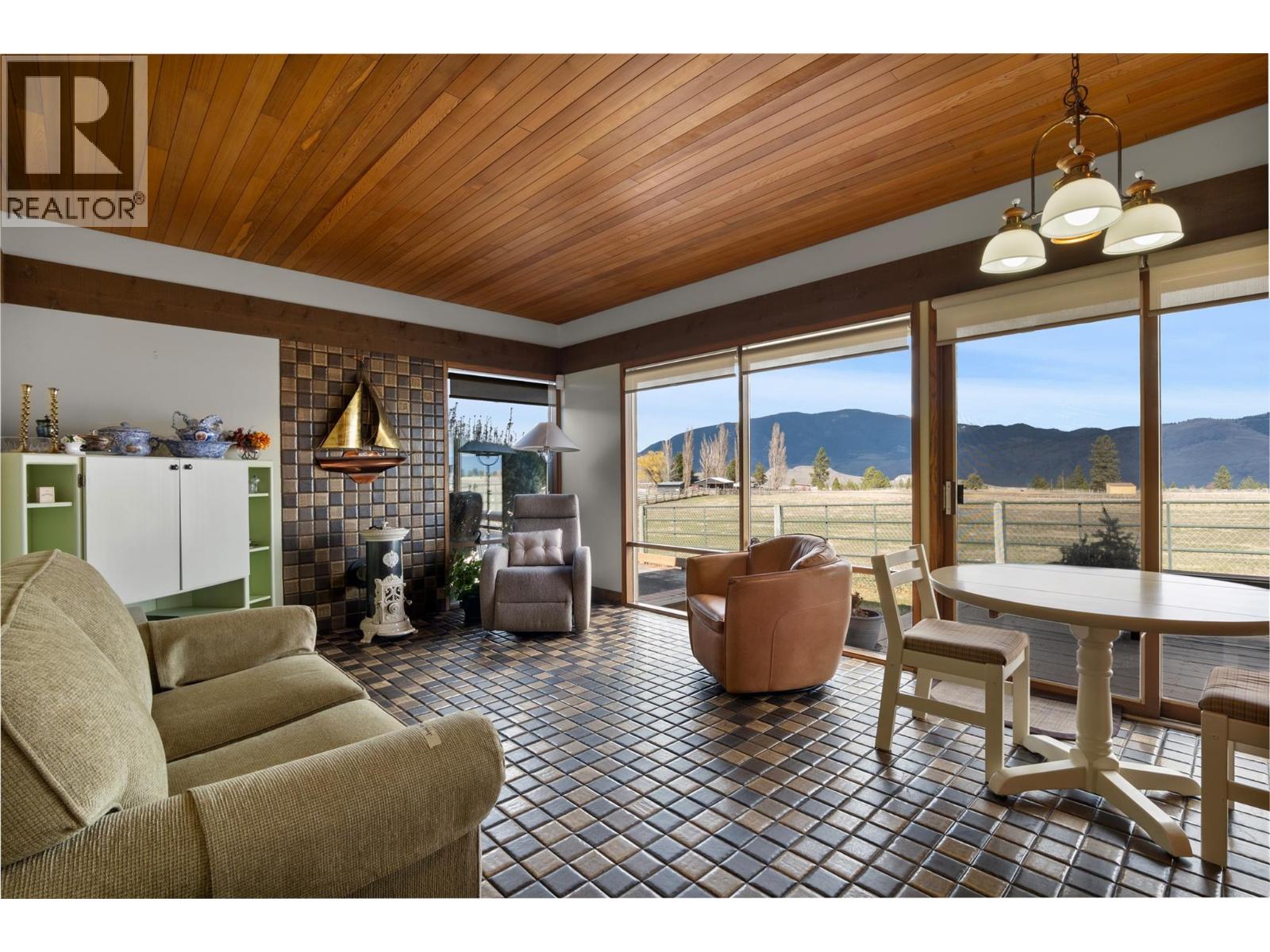 8140 Barnhartvale Road, Kamloops