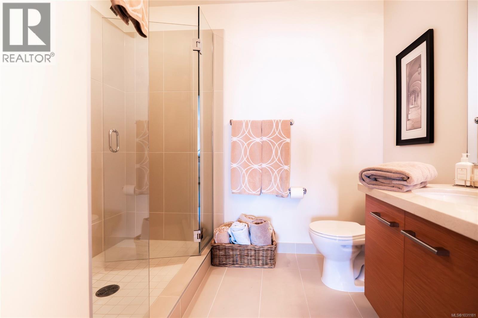 #12 38 FRONT ST - 30