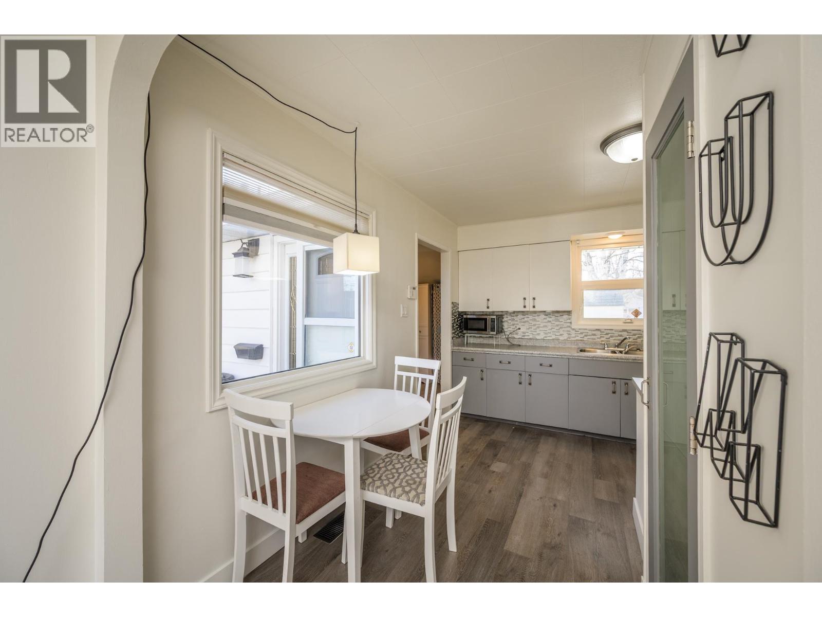 309 WAINWRIGHT STREET - 13