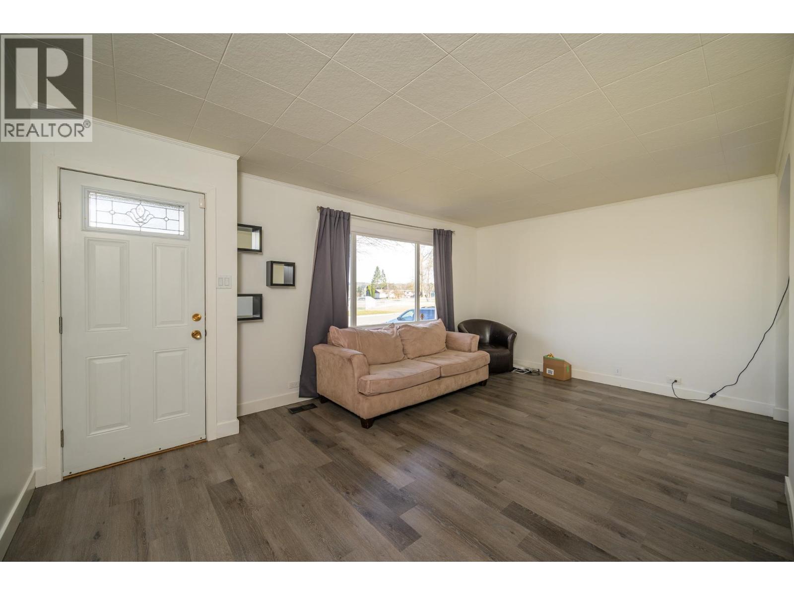 309 WAINWRIGHT STREET - 18