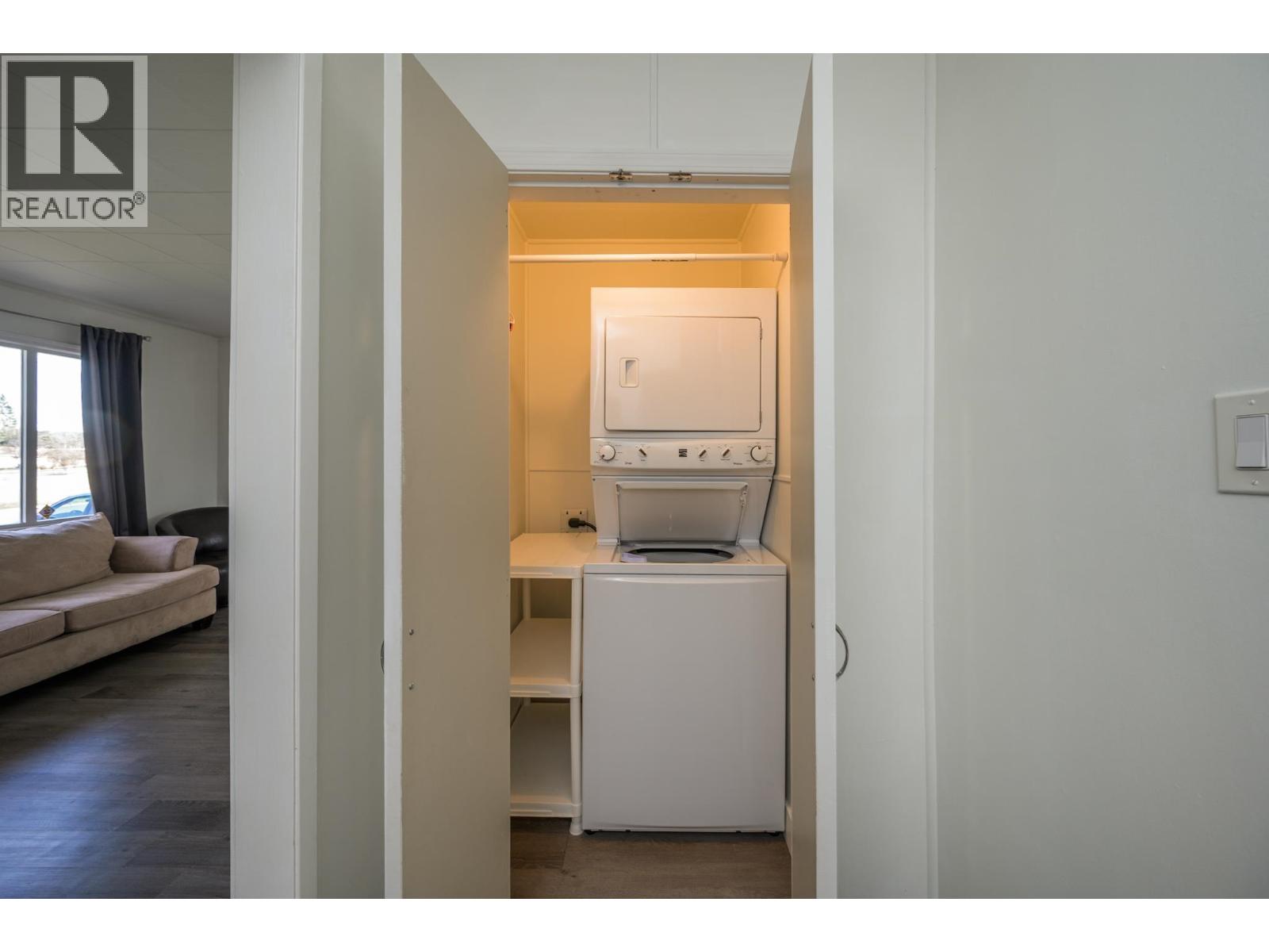 309 WAINWRIGHT STREET - 19