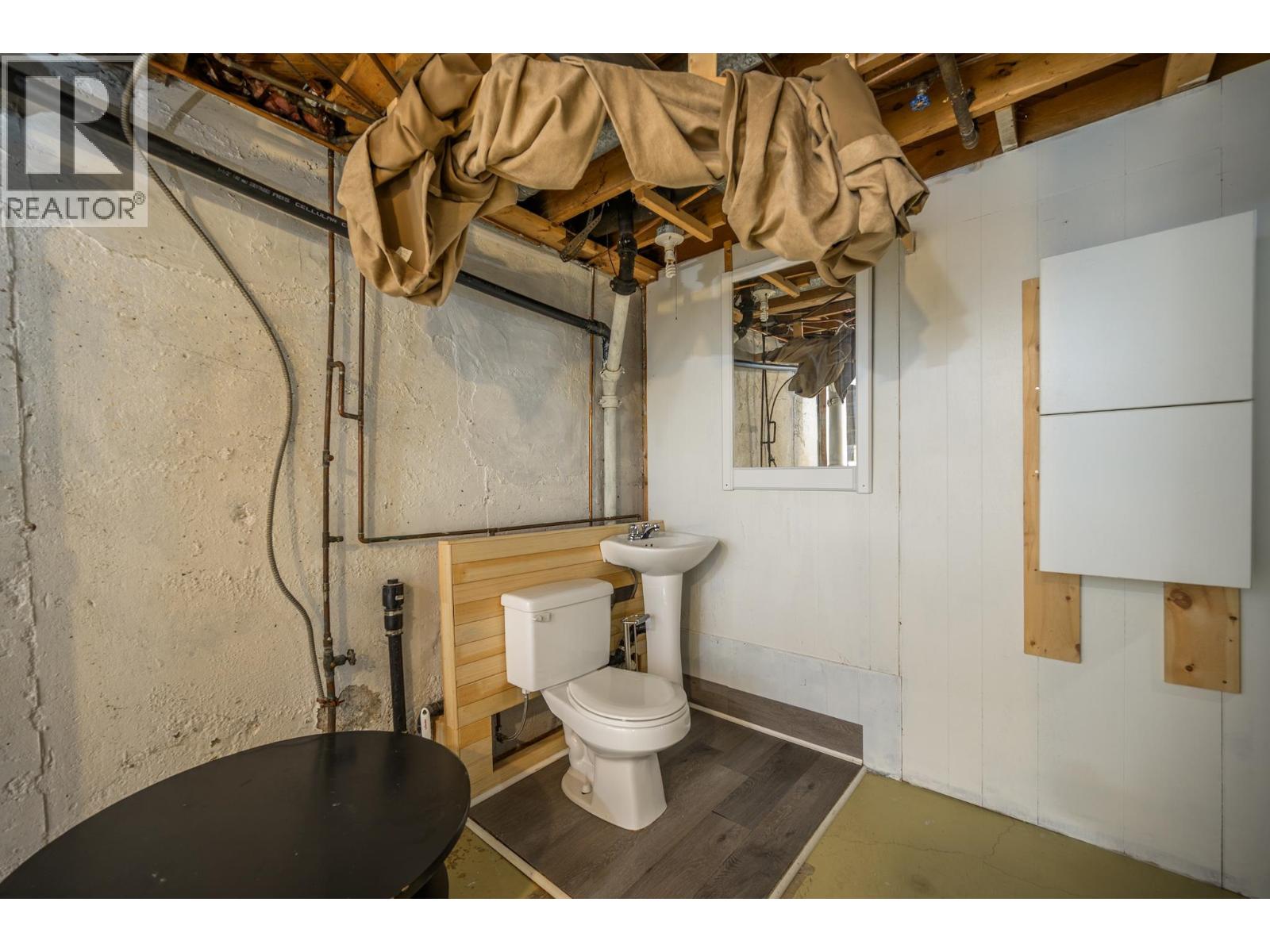 309 WAINWRIGHT STREET - 24