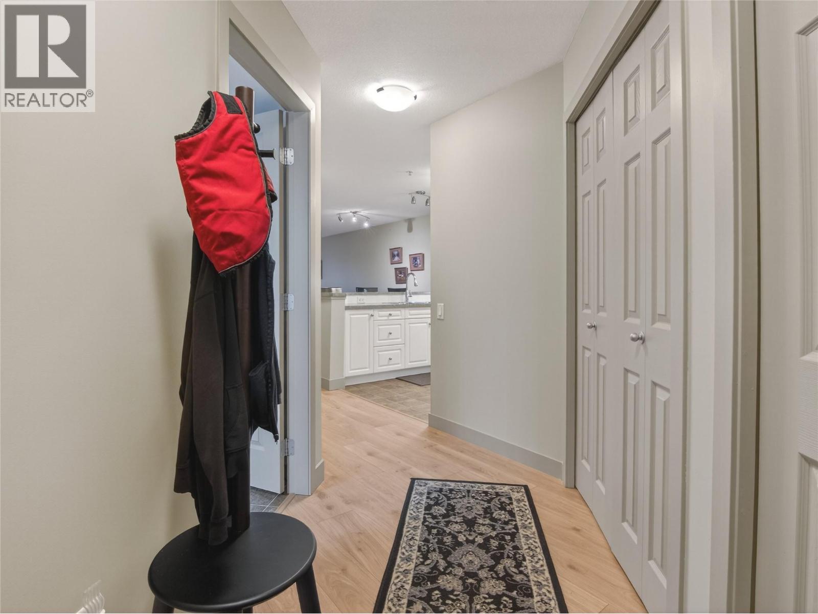 #109 515 HOUGHTON ROAD - 6