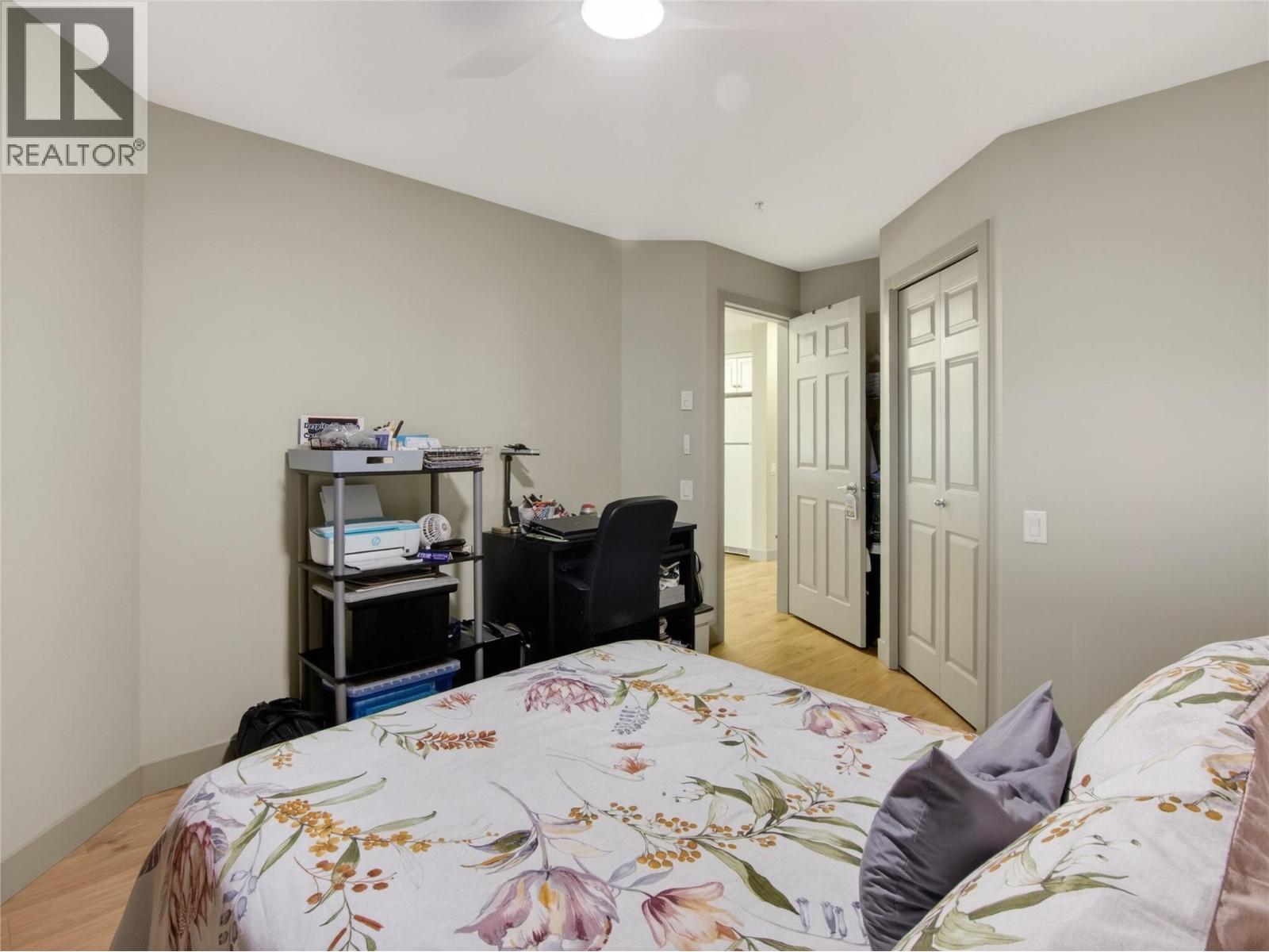 #109 515 HOUGHTON ROAD - 21