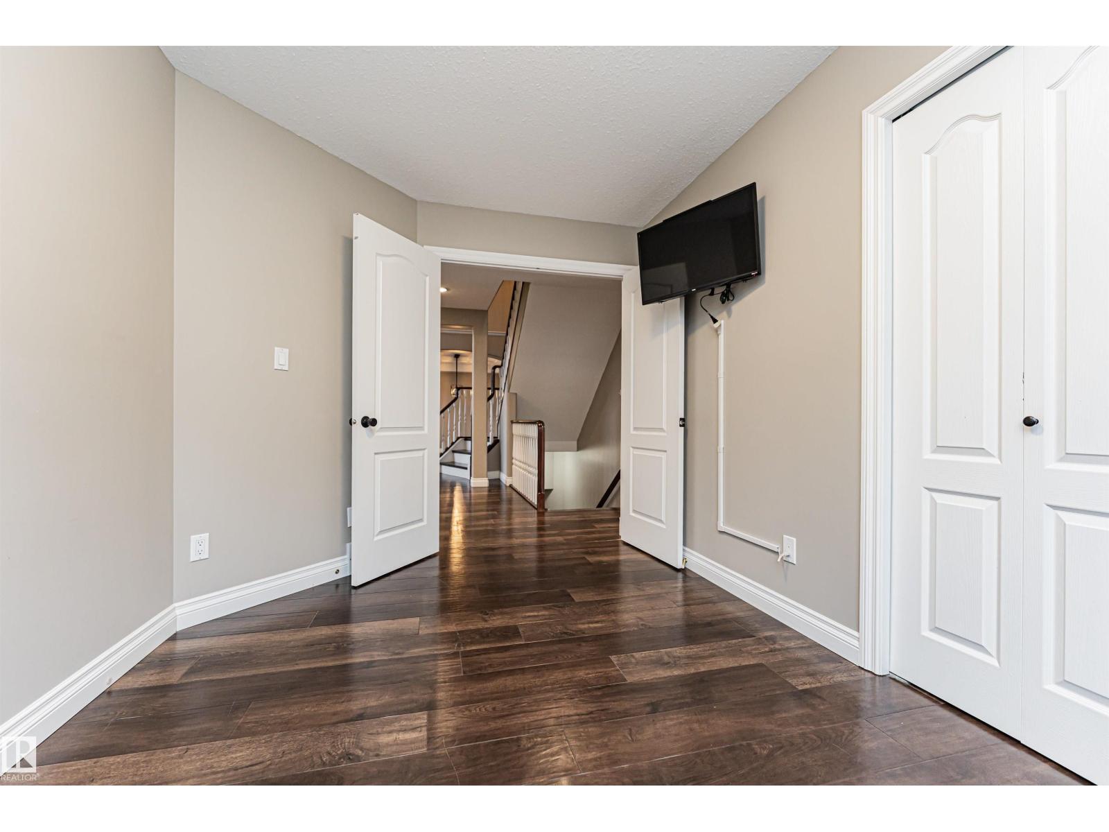 1213 115A ST NW, Edmonton