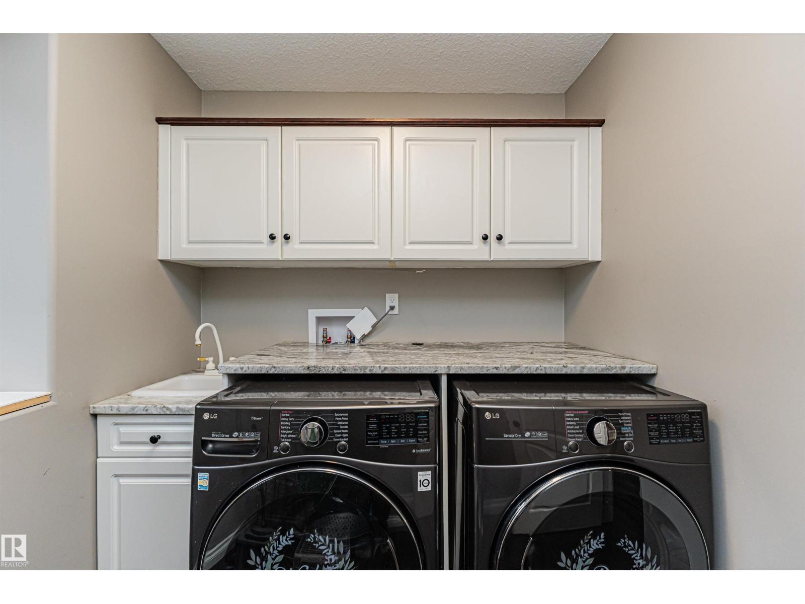 1213 115A ST NW, Edmonton