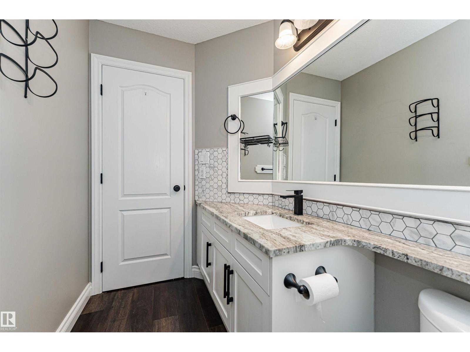 1213 115A ST NW, Edmonton