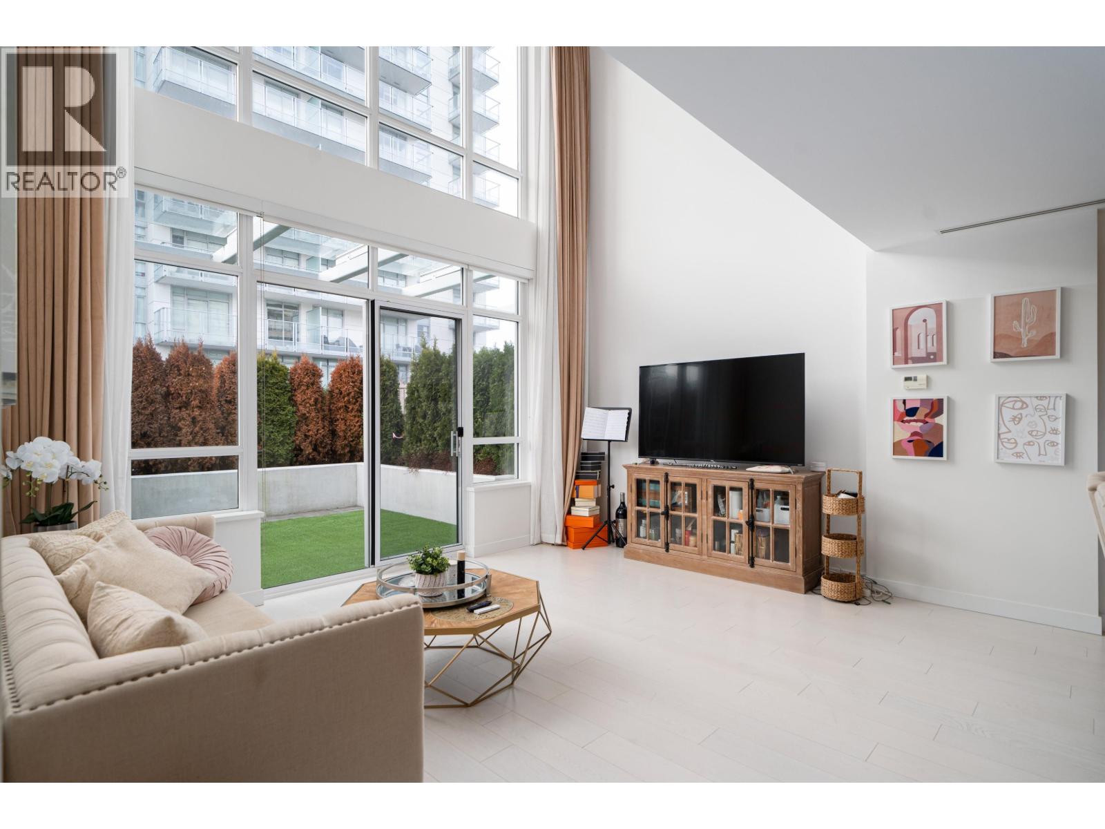 319 5580 NO. 3 ROAD, Richmond