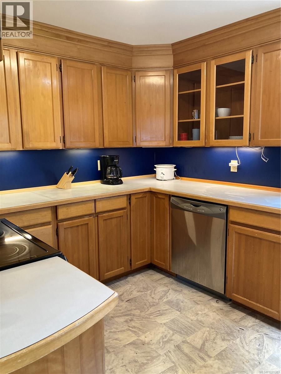 147 Maquinna Ave - 15