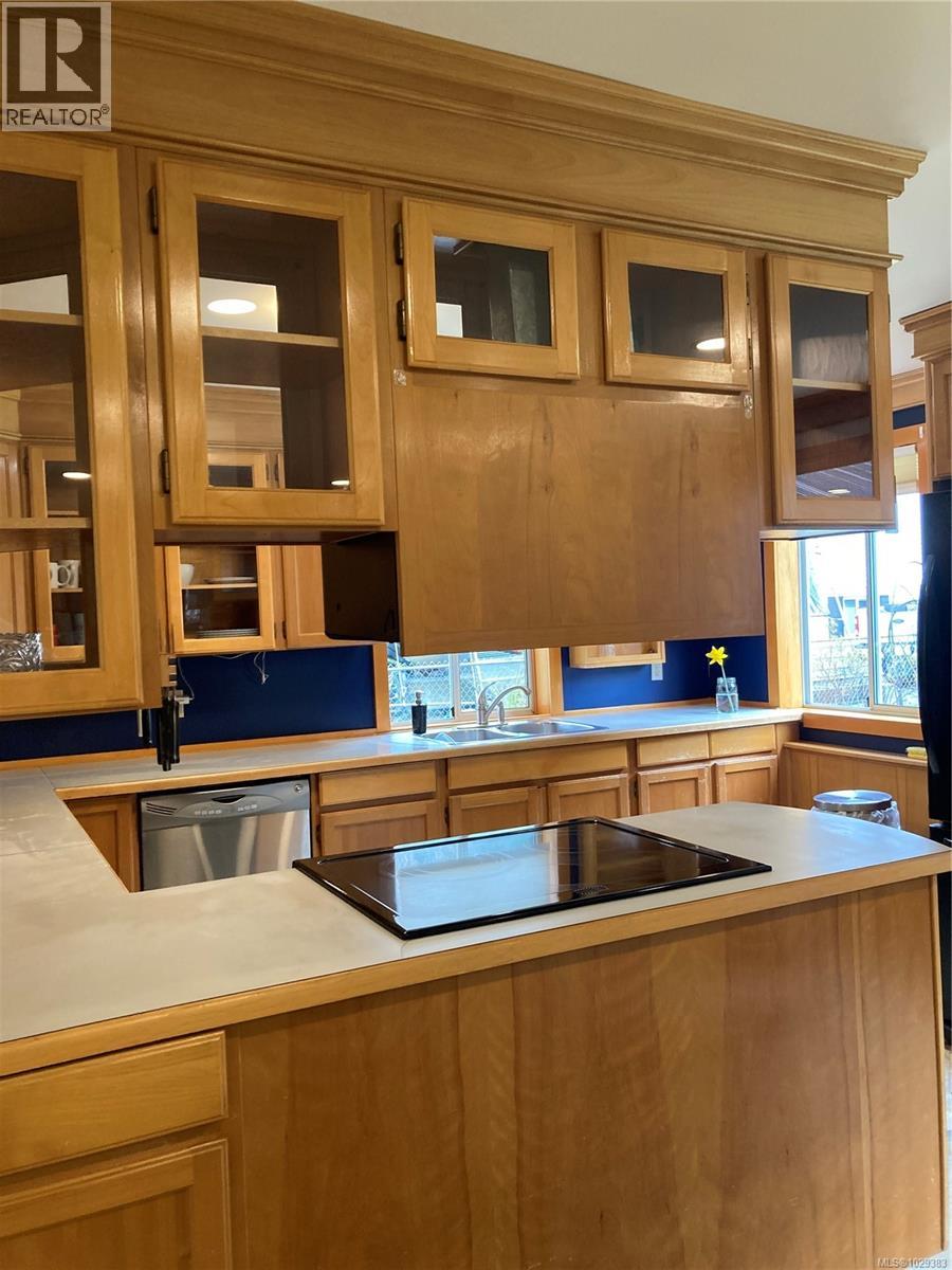 147 MAQUINNA AVE - 16