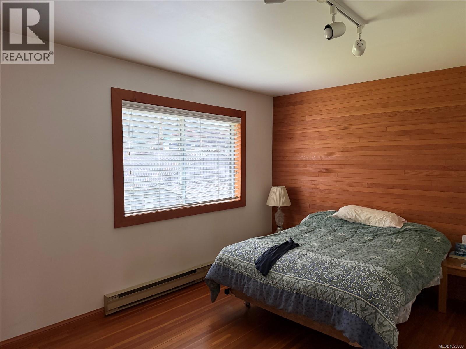 147 Maquinna Ave - 23