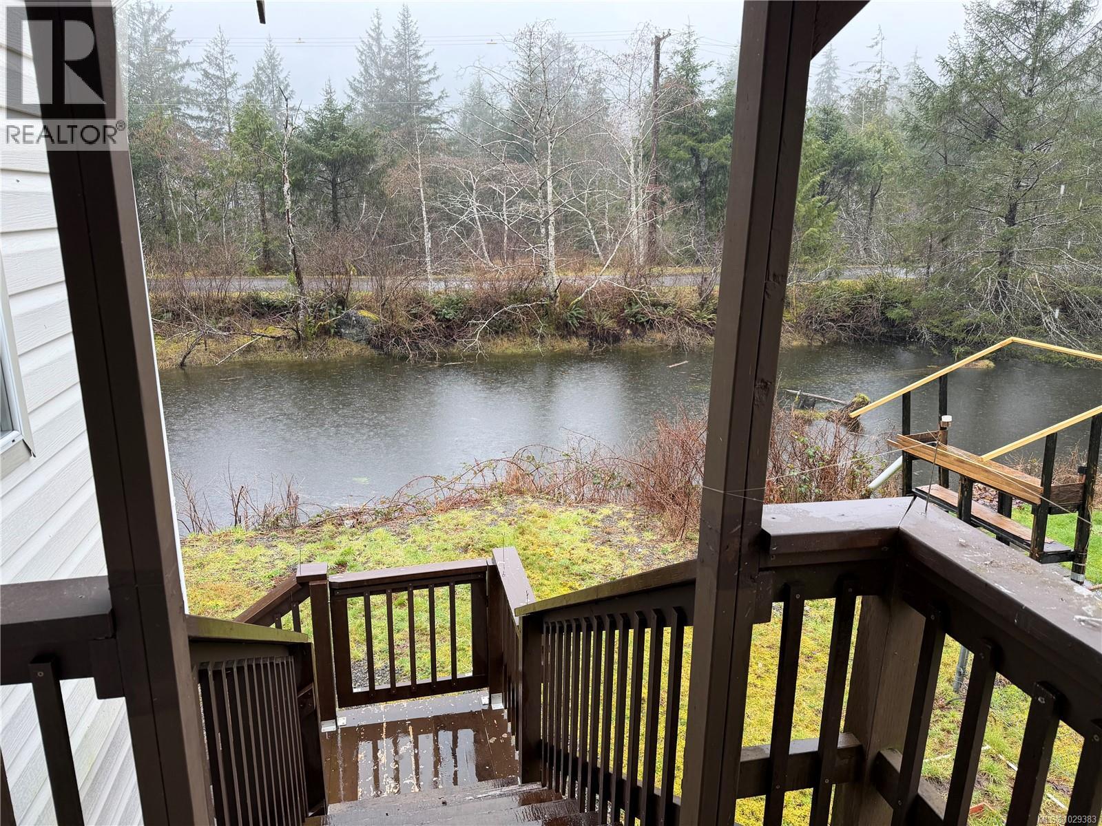 147 Maquinna Ave - 29