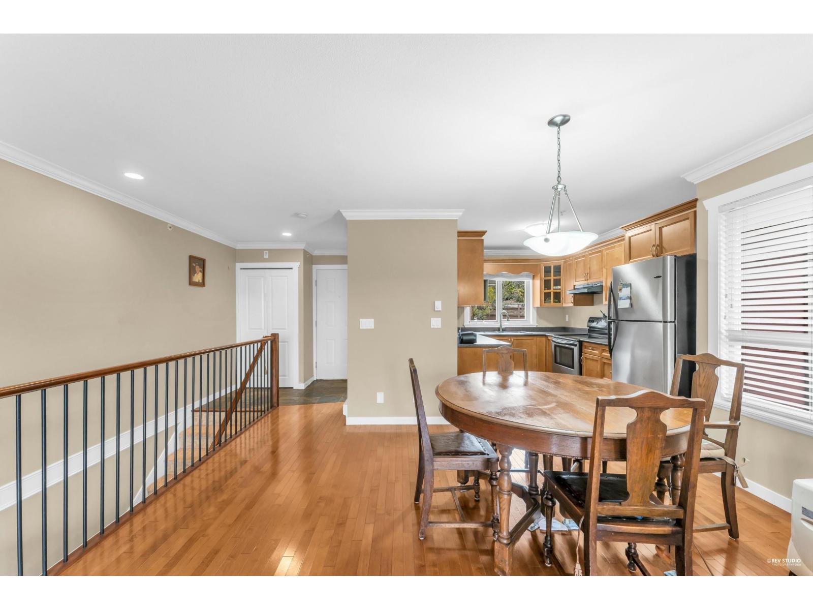 4 14921 THRIFT AVENUE, White Rock