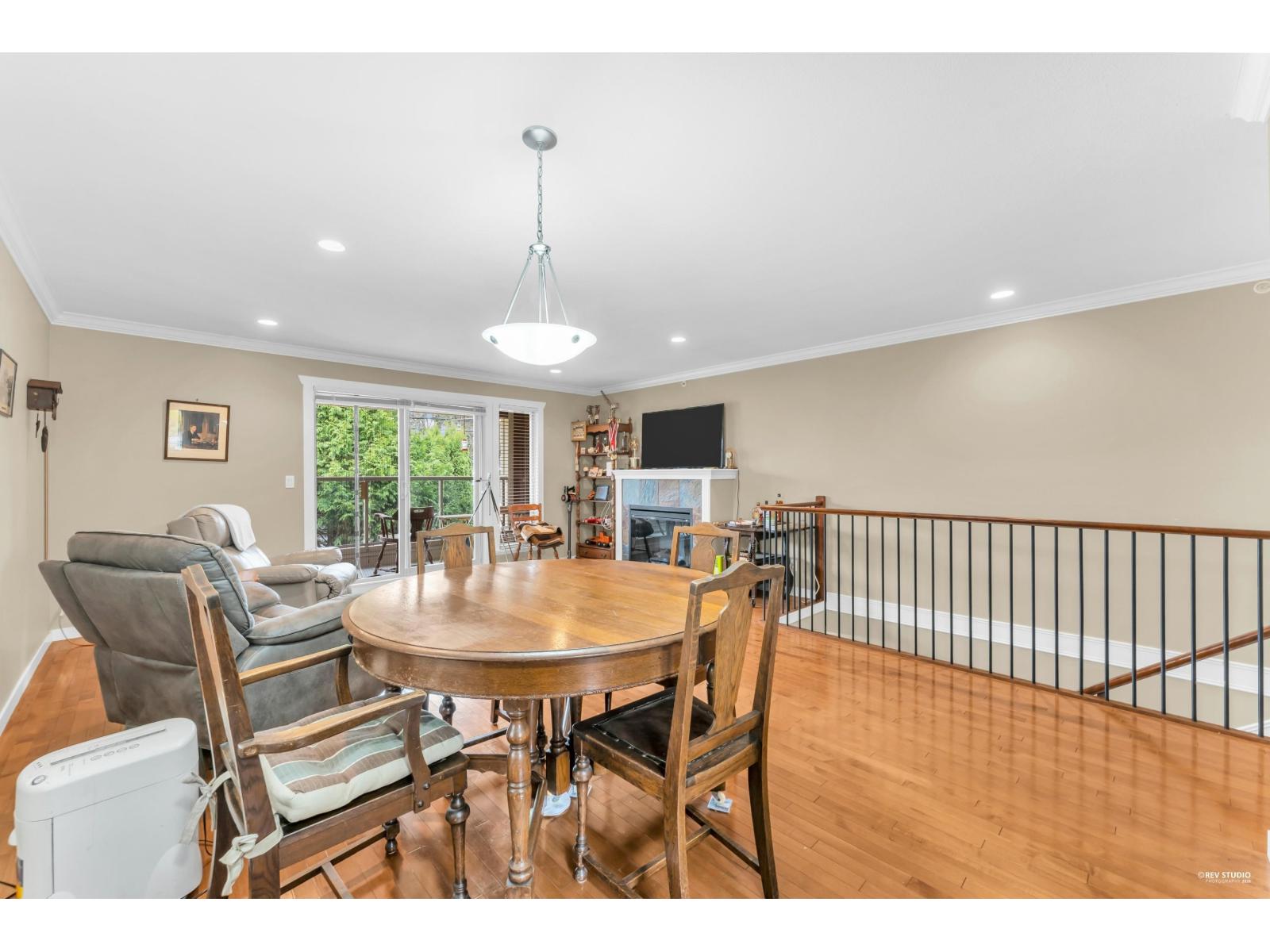 4 14921 THRIFT AVENUE, White Rock