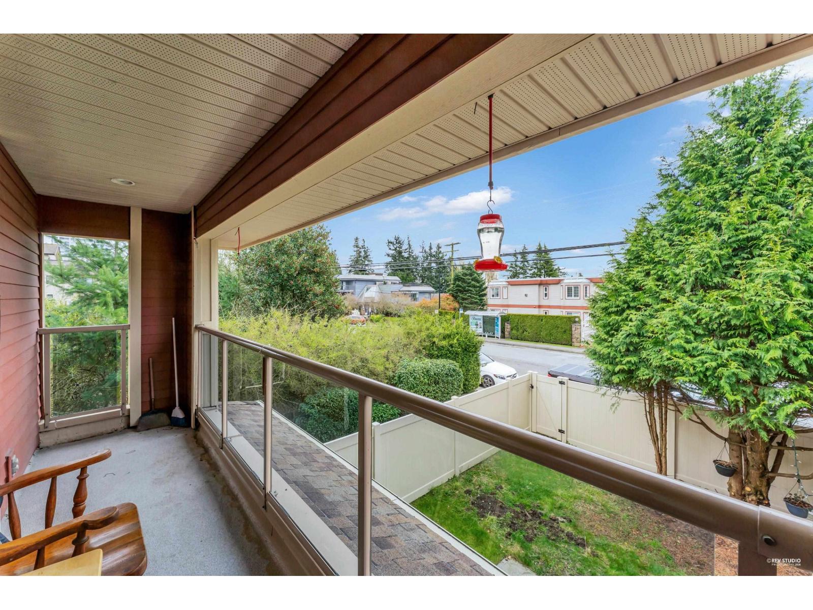 4 14921 THRIFT AVENUE, White Rock