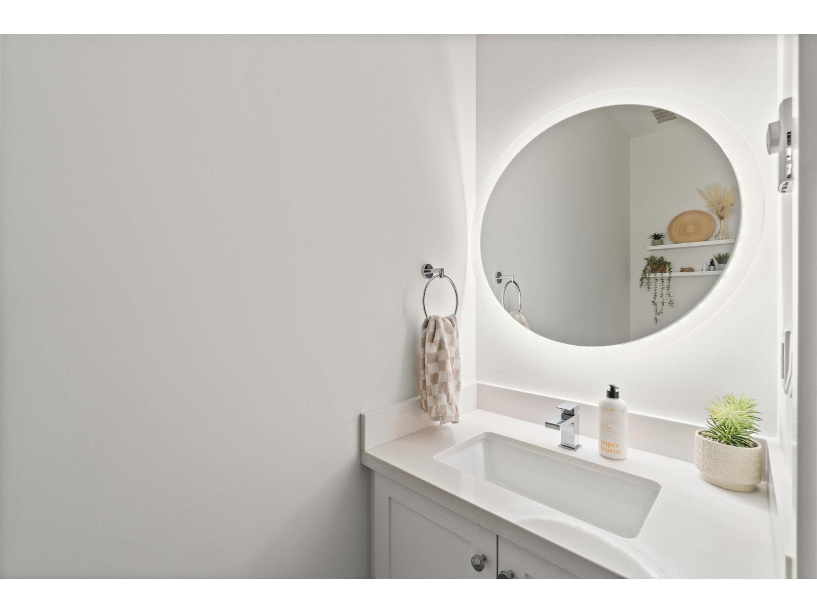 29 8161 201 STREET, Langley