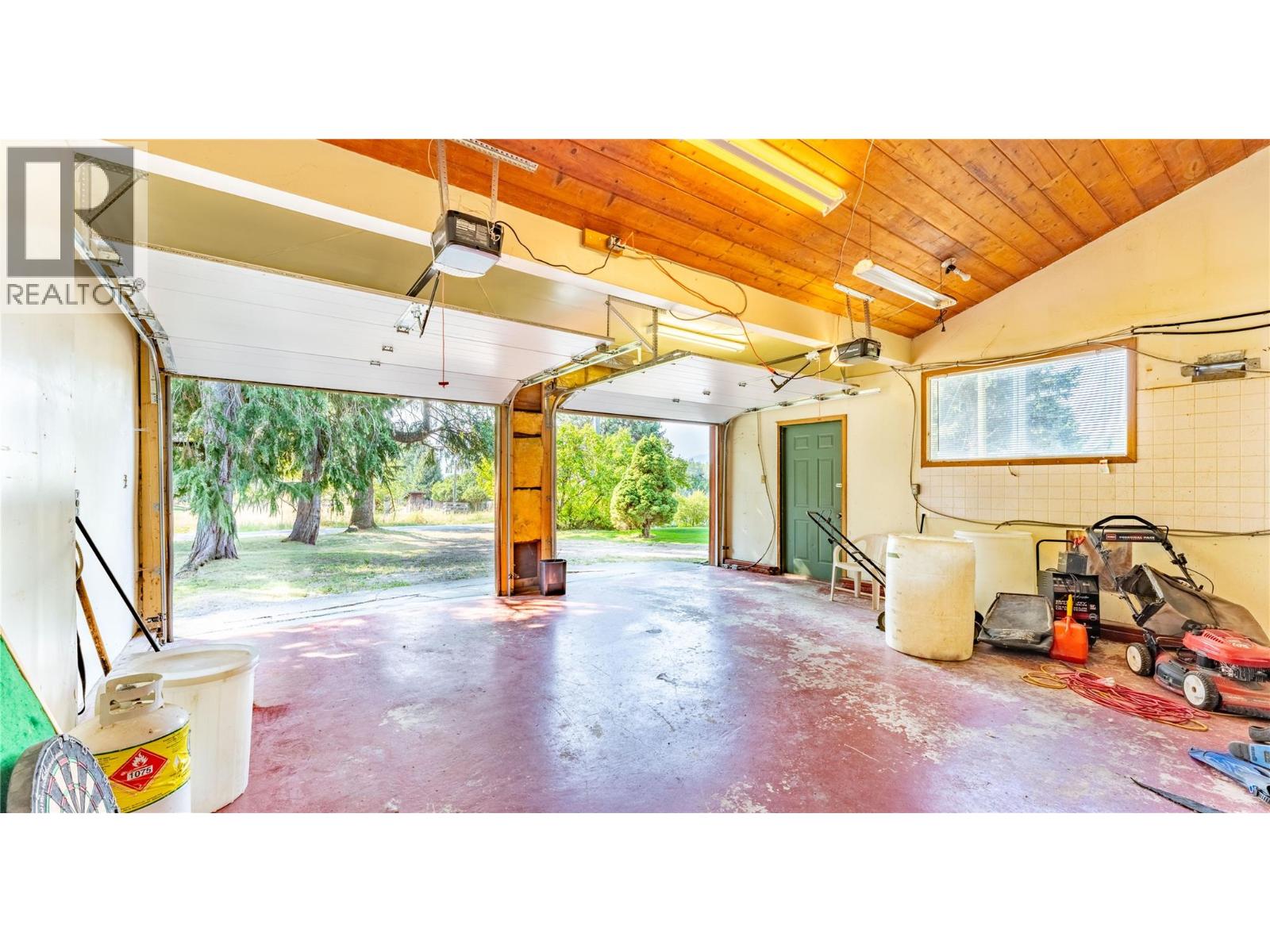 4580 44th Street, Canyon