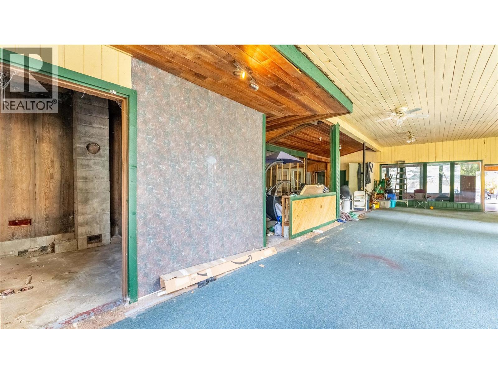 4580 44th Street, Canyon