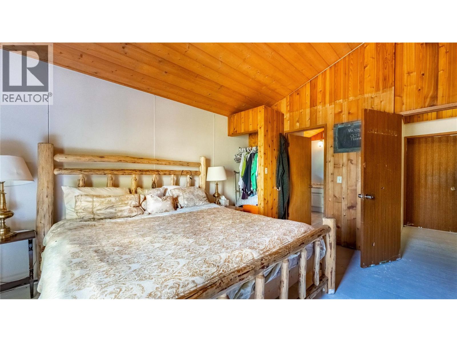 4580 44th Street, Canyon