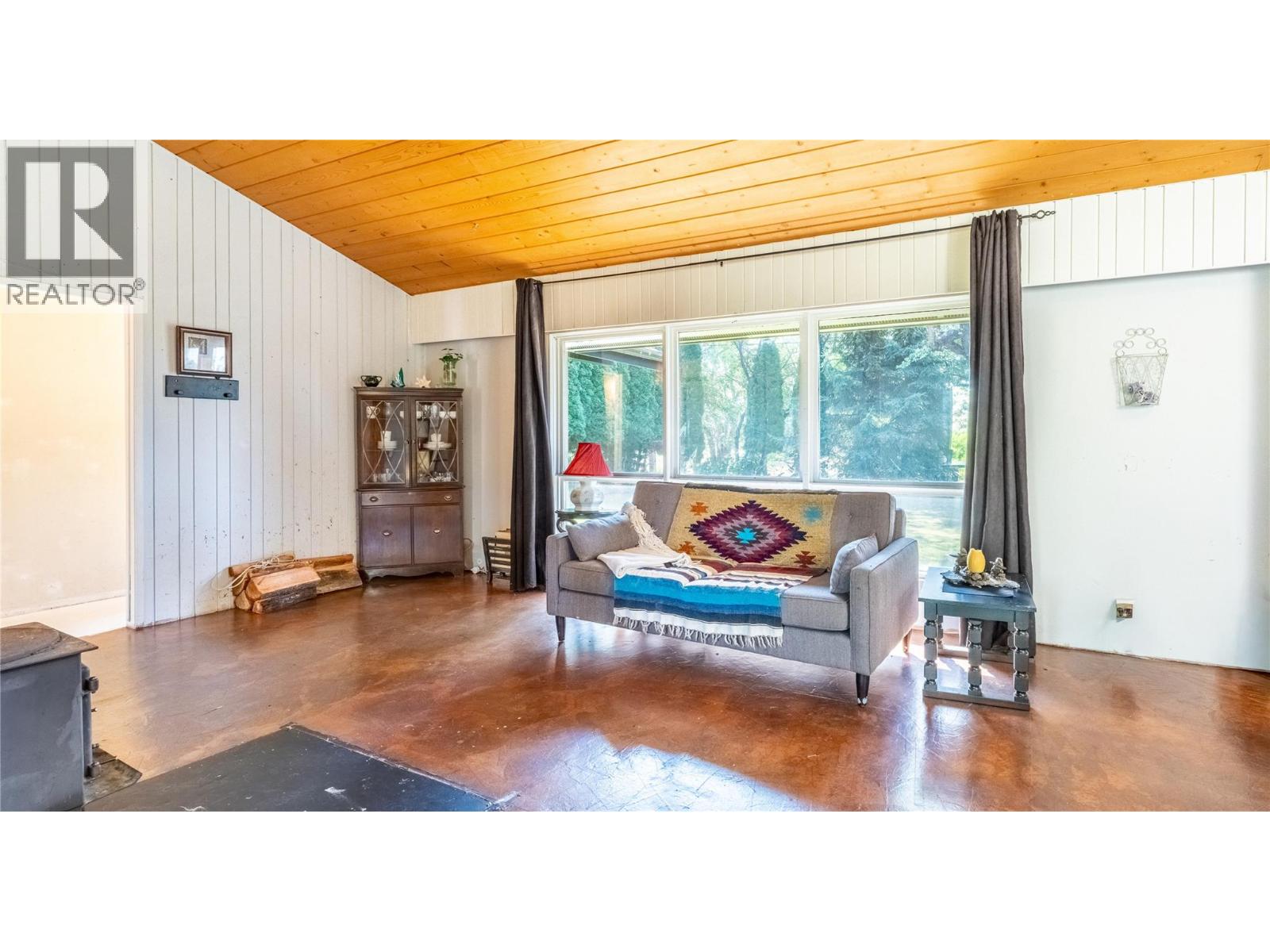 4580 44th Street, Canyon