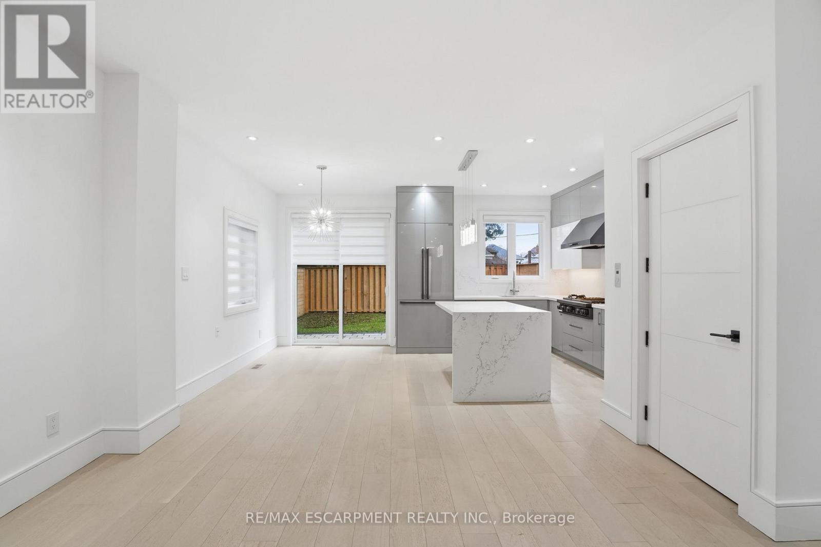 10A BENSON AVENUE - 2
