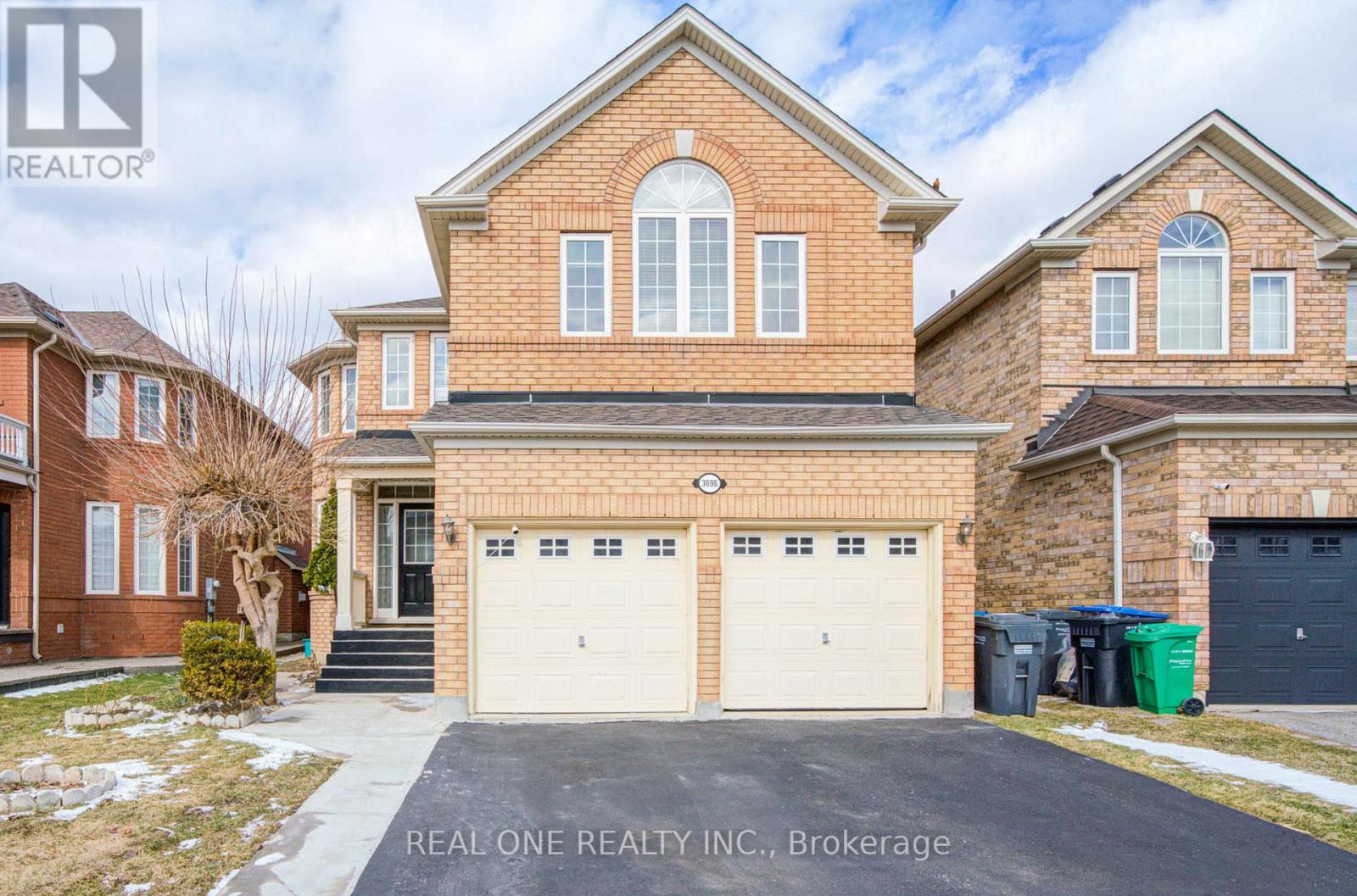 3696 WATERFALL CRESCENT - 1