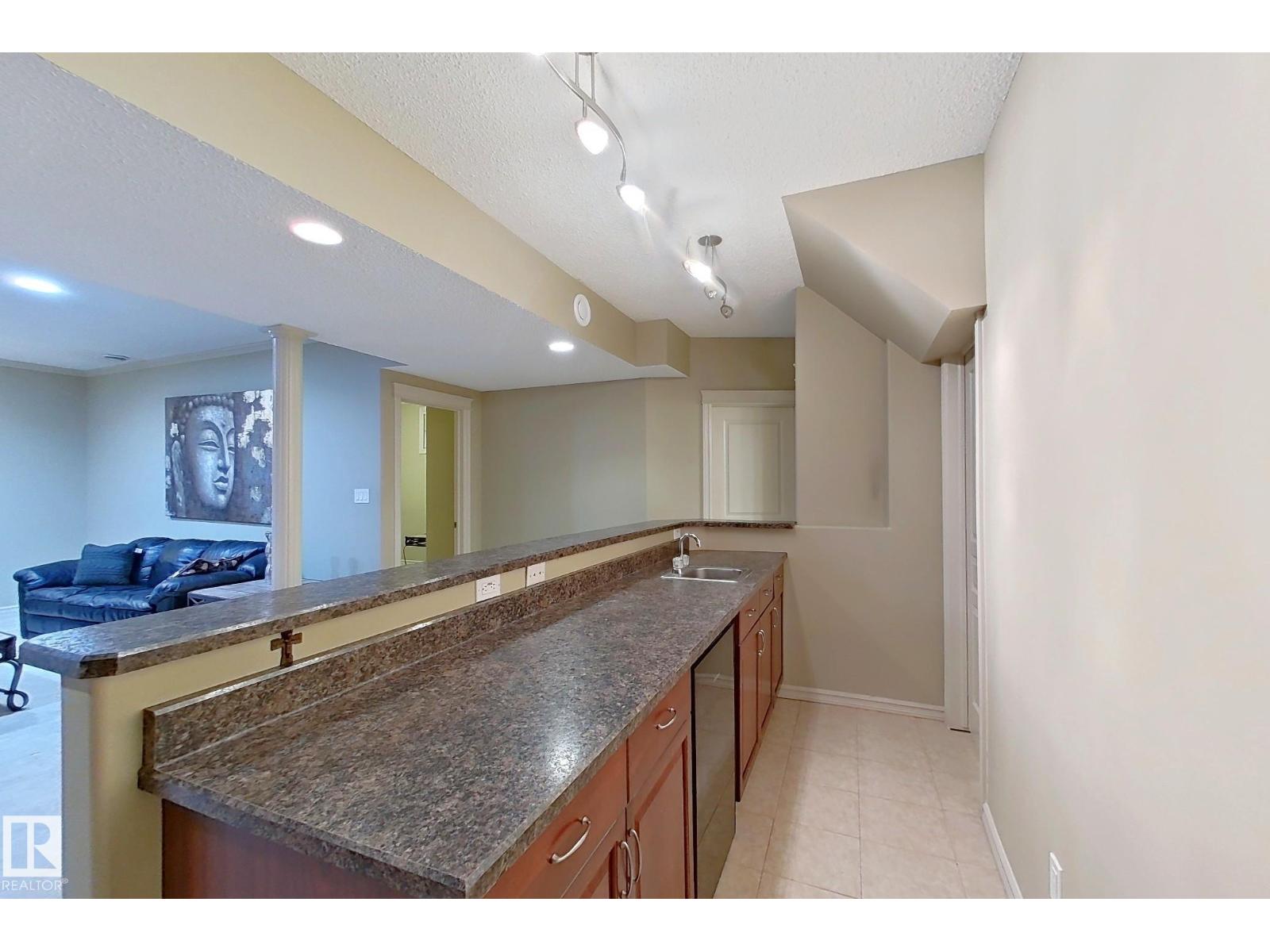 1206 MCKINNEY CO NW, Edmonton