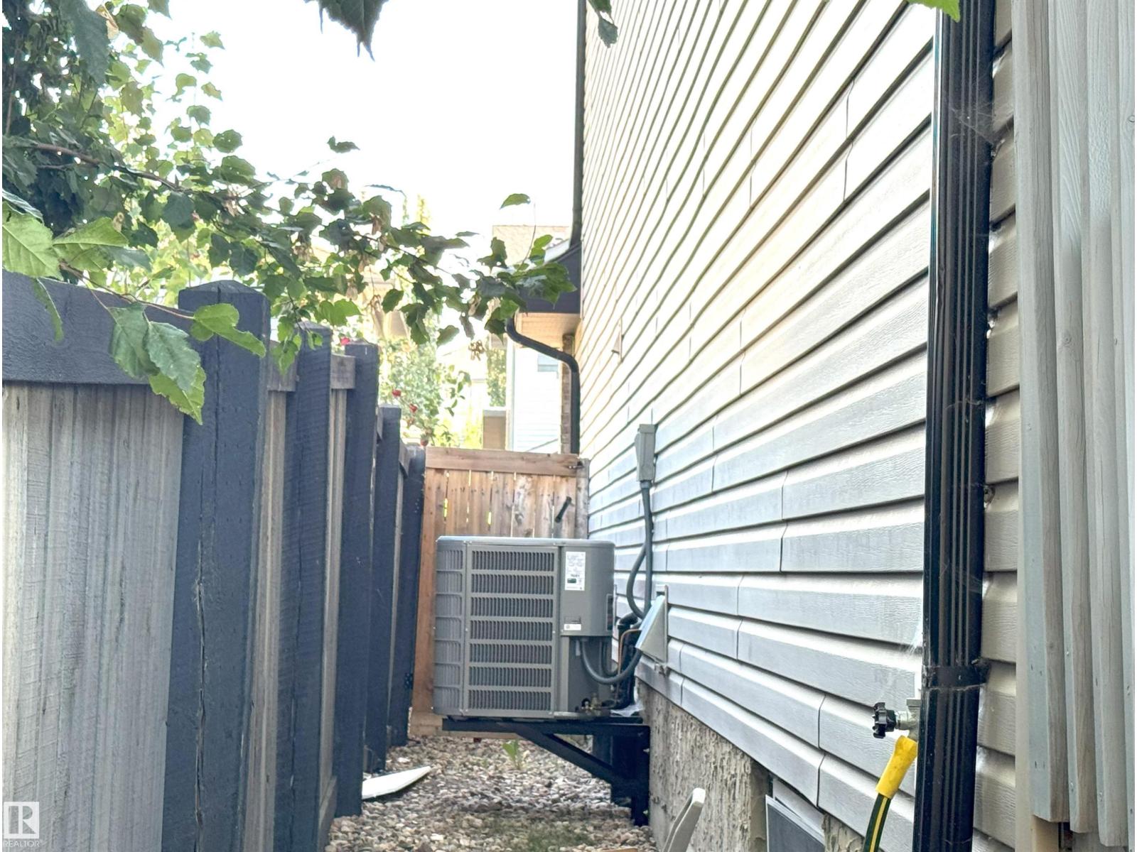 1206 MCKINNEY CO NW, Edmonton