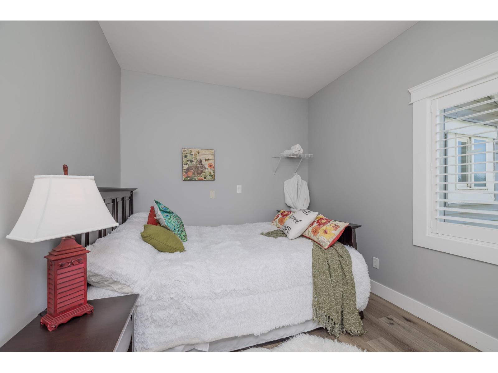 9183 SYLVESTER ROAD, Mission