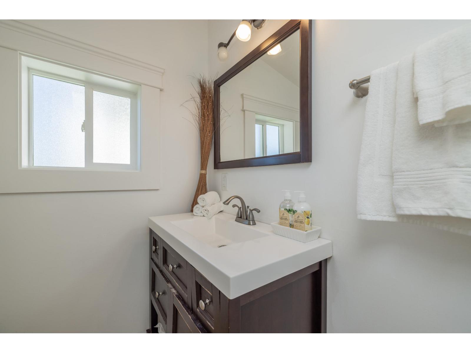 9183 SYLVESTER ROAD, Mission