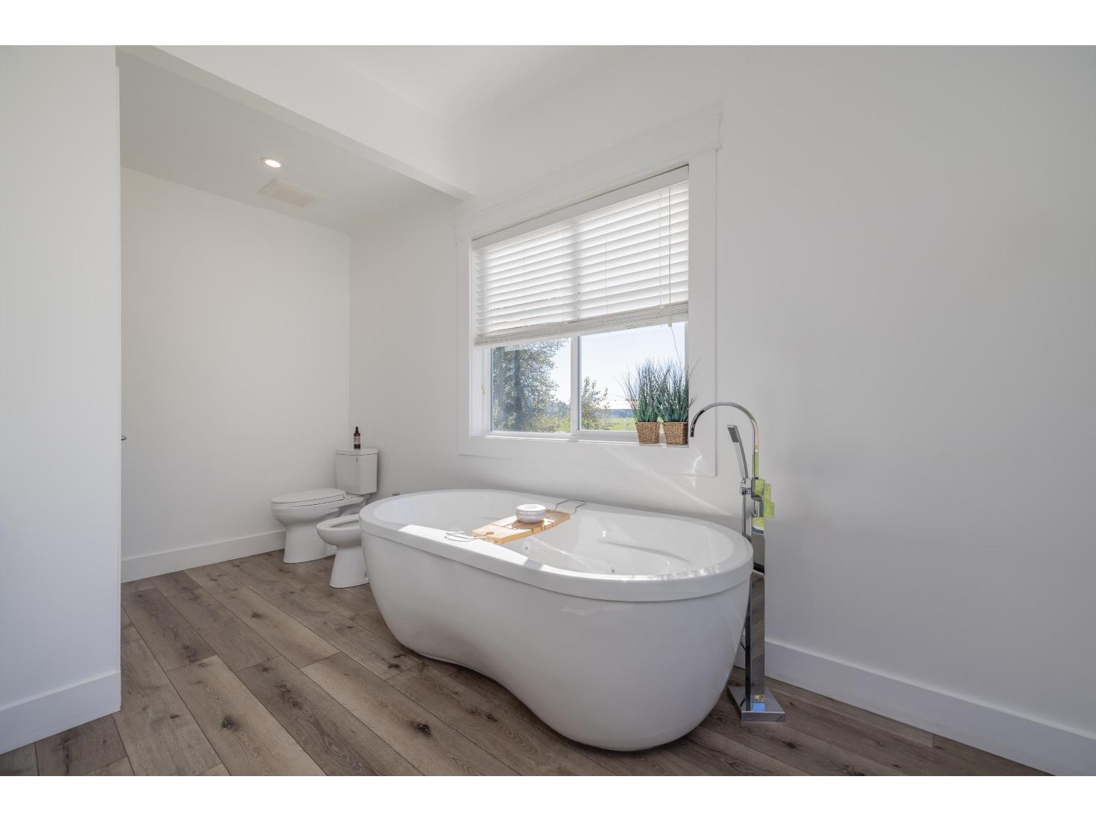 9183 SYLVESTER ROAD, Mission