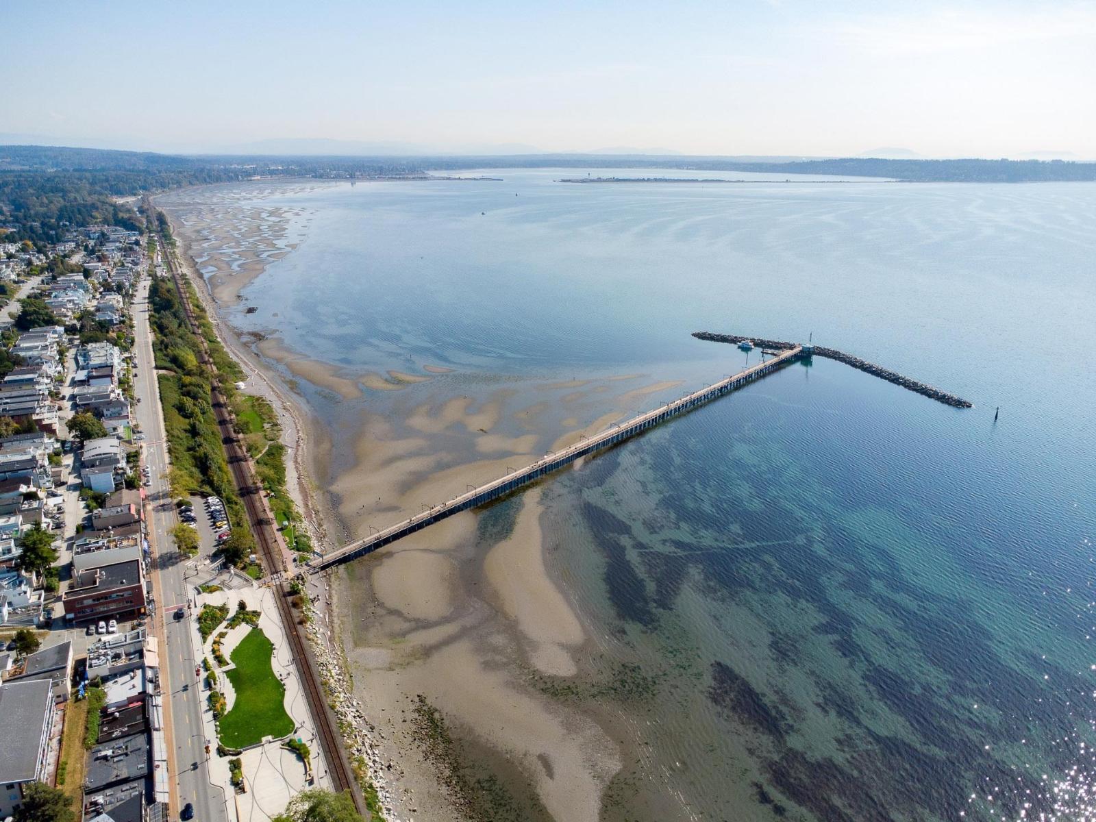 205 15154 ROPER AVENUE, White Rock