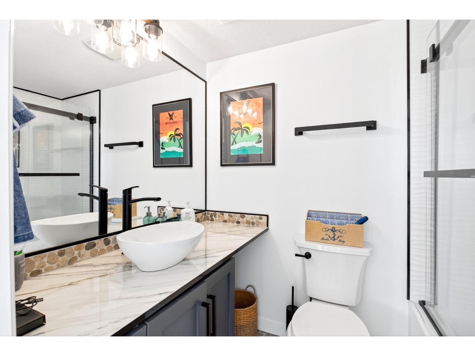 205 15154 ROPER AVENUE, White Rock