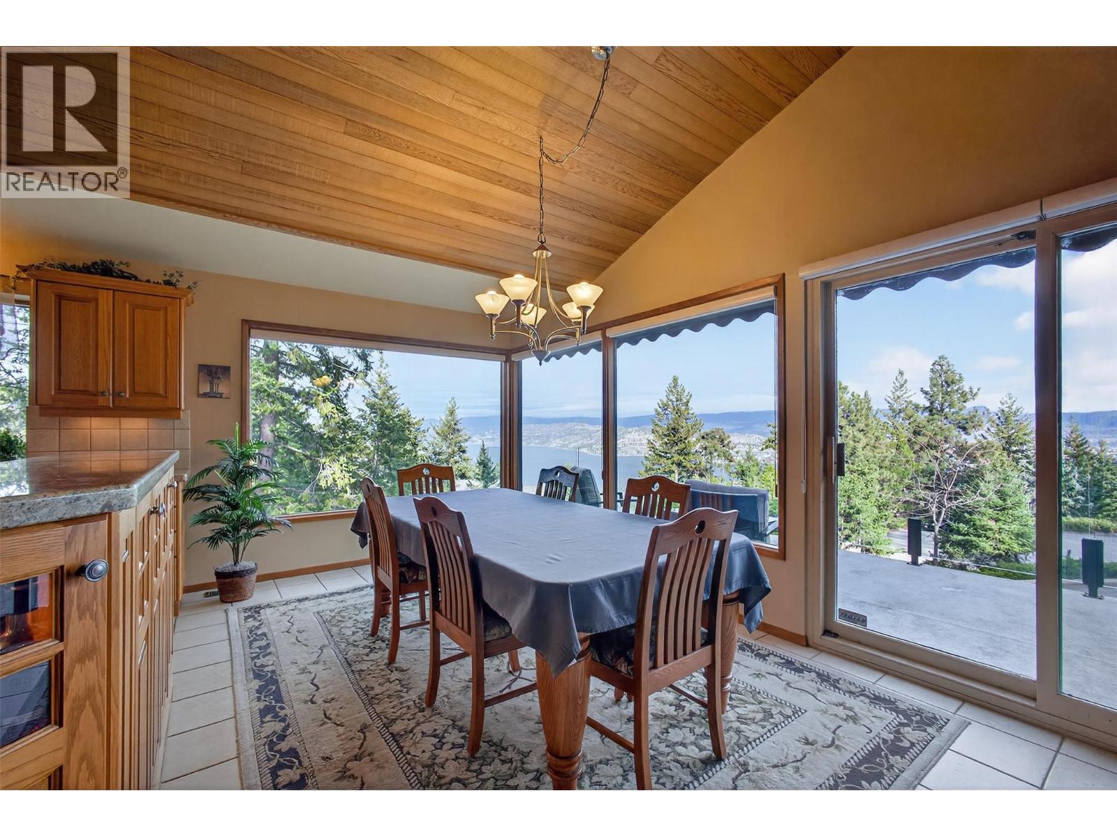 935 LLOYD JONES DRIVE - 7