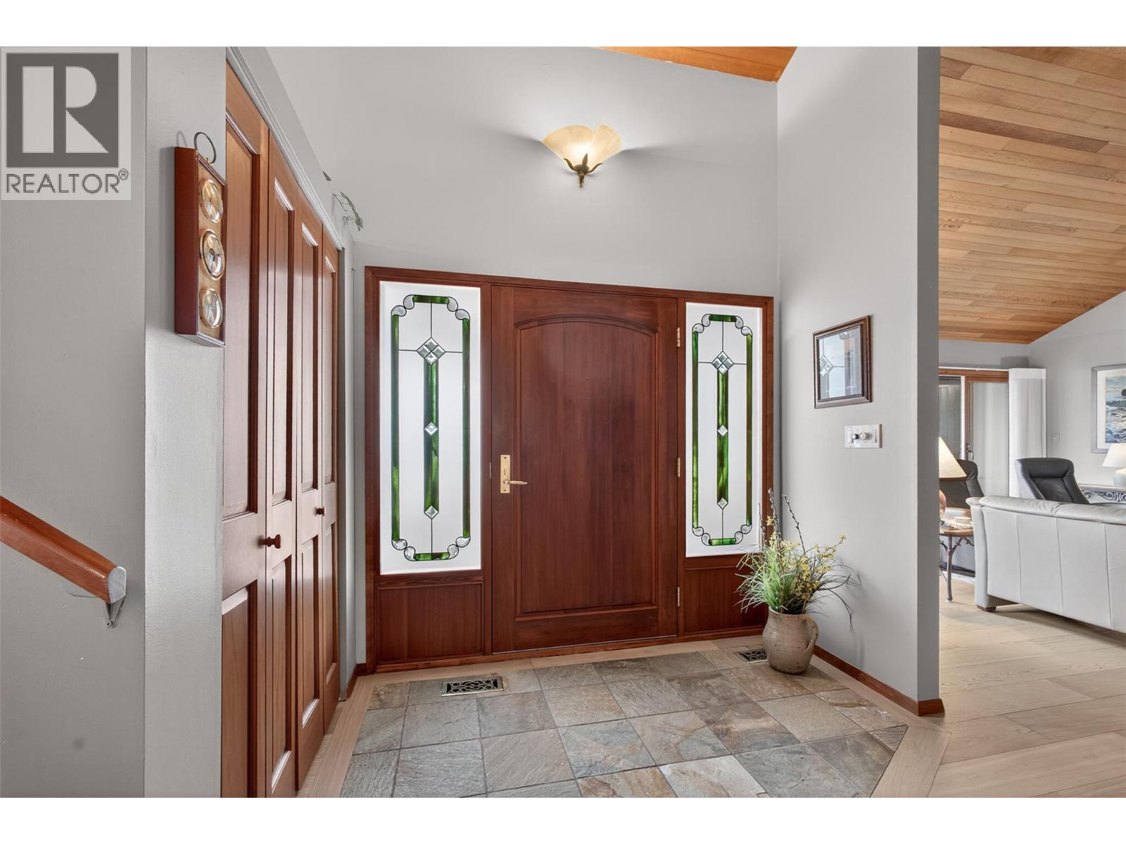935 Lloyd Jones Drive - 8
