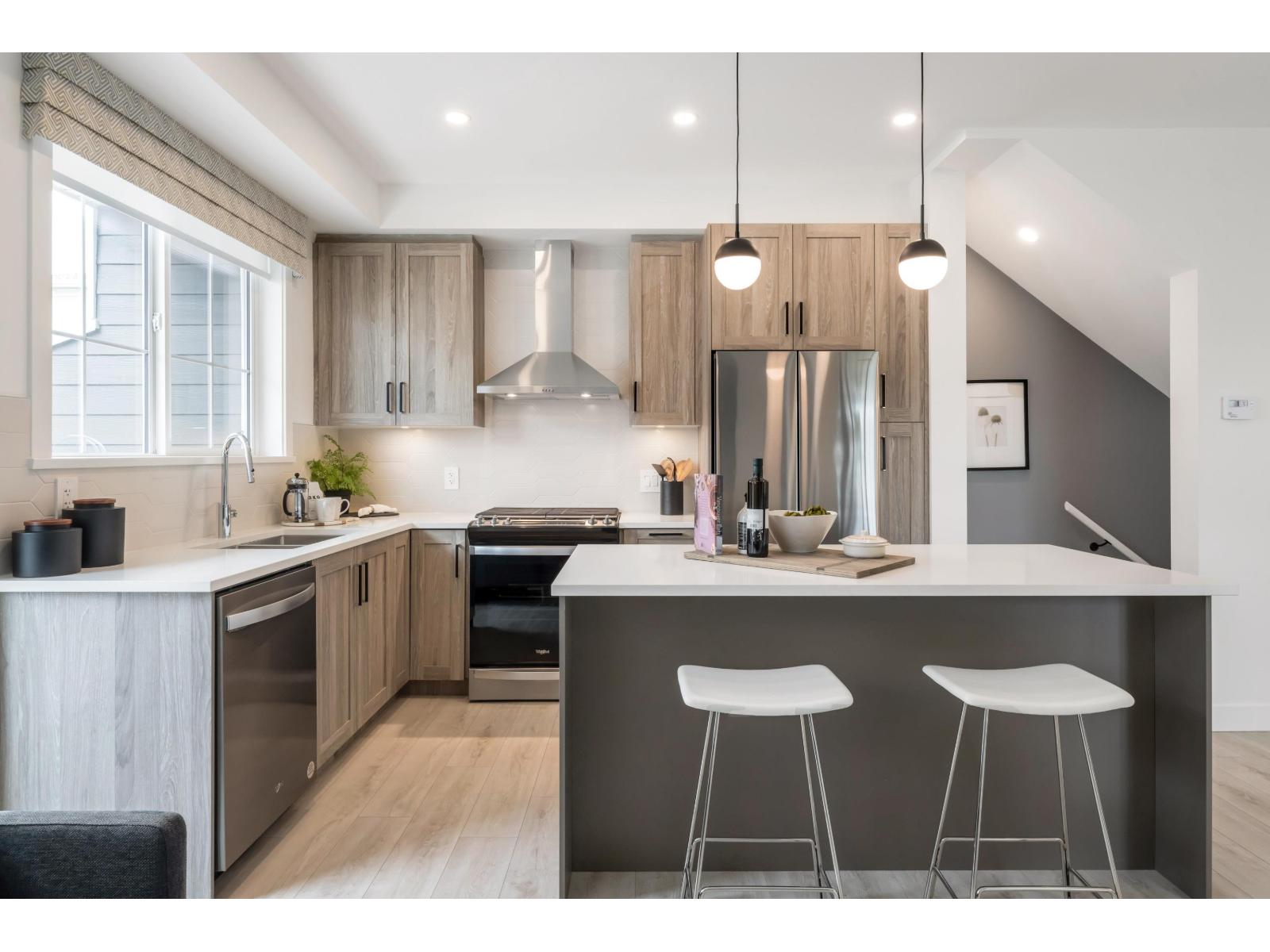 25 8433 203A STREET, Langley