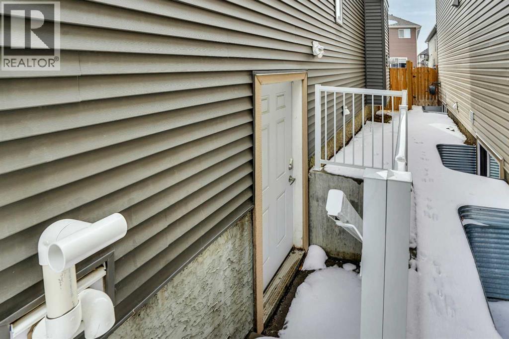 Single Family House for Sale in  Savanna Close NE Saddle Ridge Calgary 