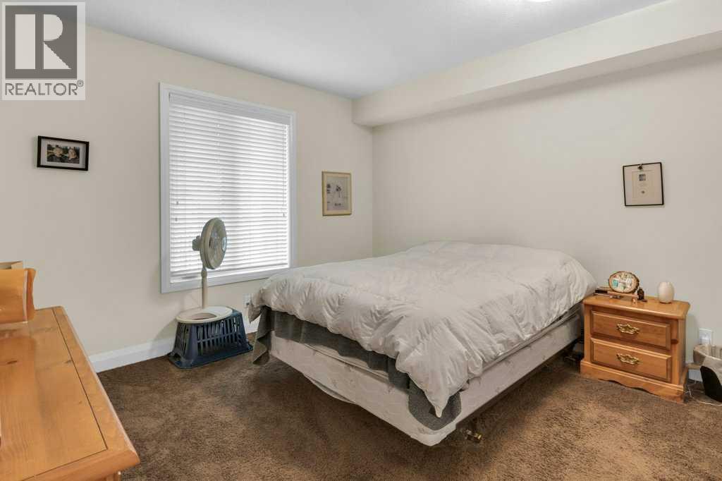 15 Sunset Square, Cochrane