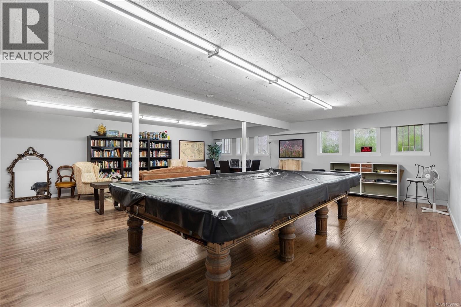 #301 1680 POPLAR AVE - 20