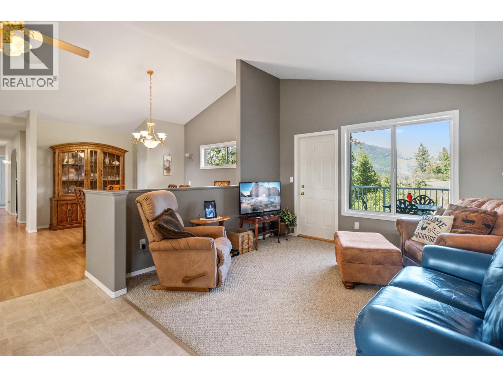  850 Fortune Road, Spallumcheen