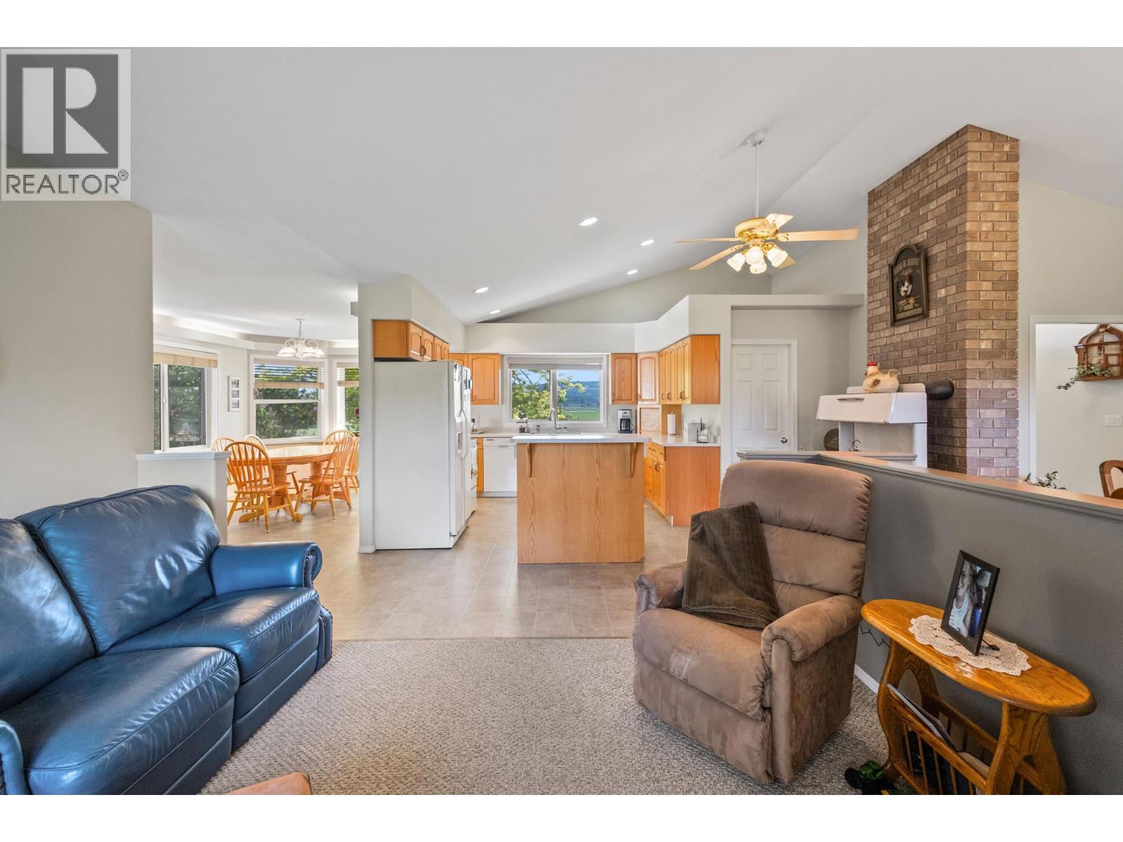  850 Fortune Road, Spallumcheen