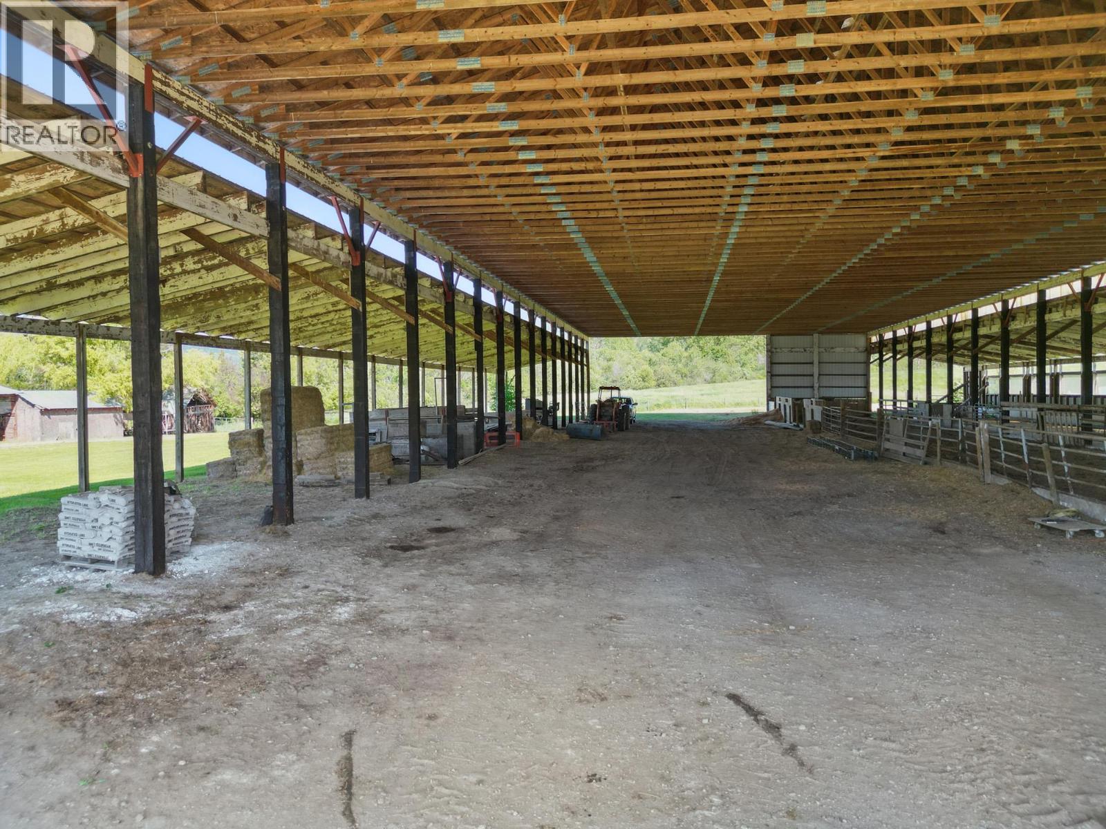  850 Fortune Road, Spallumcheen